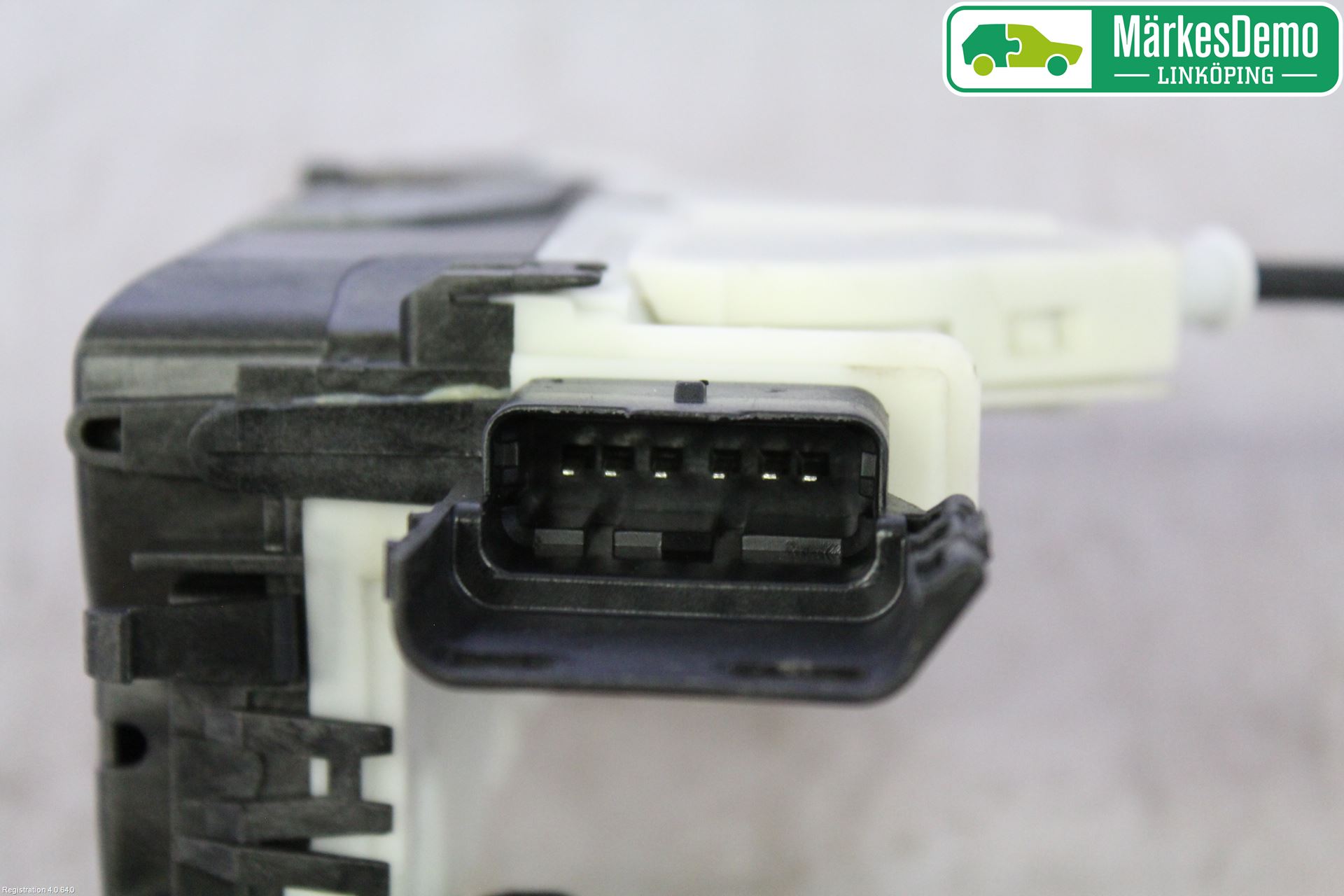 Peugeot PARTNER 16-18 Låskista-Dörrlås