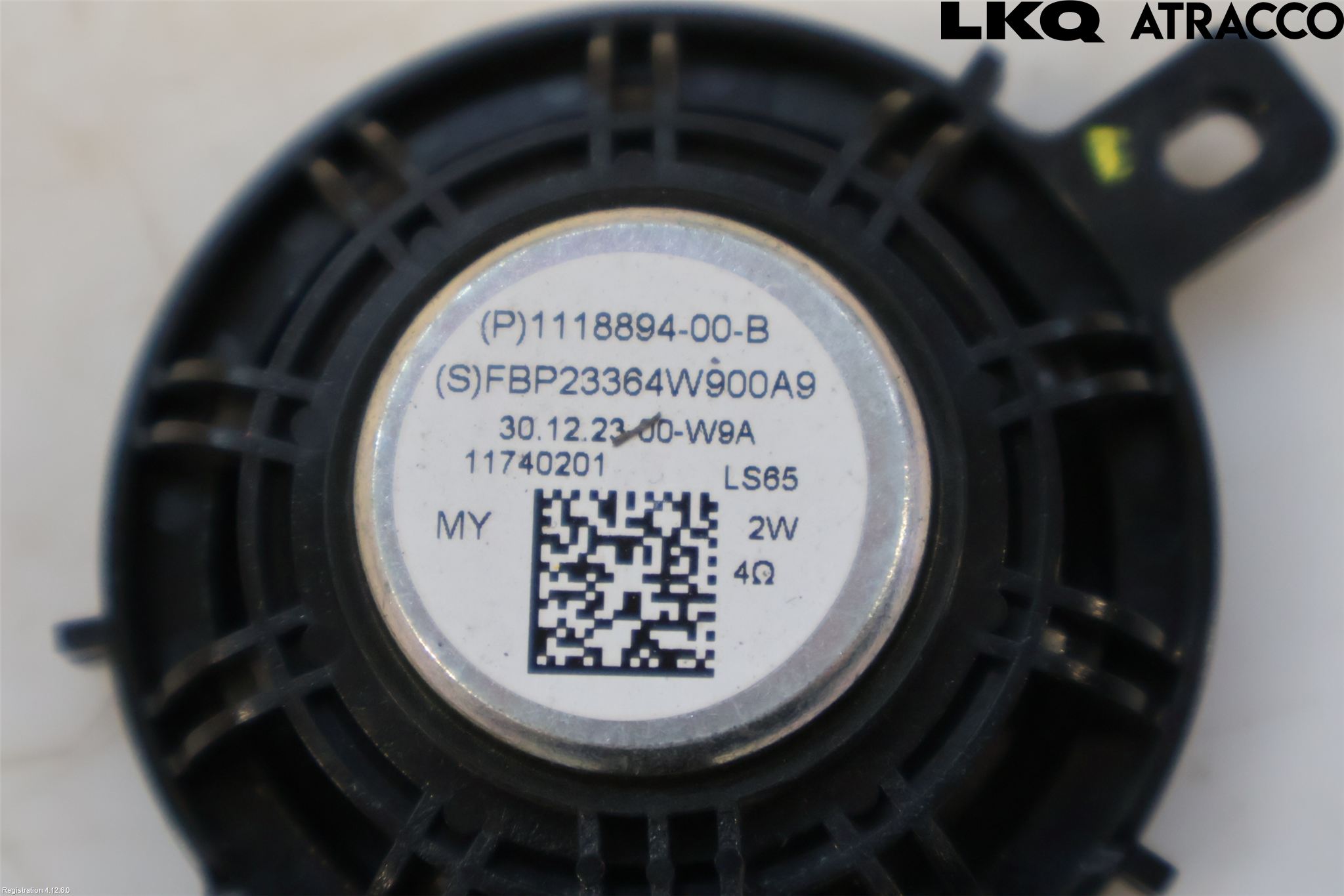 Tesla MODEL Y 21- Högtalare