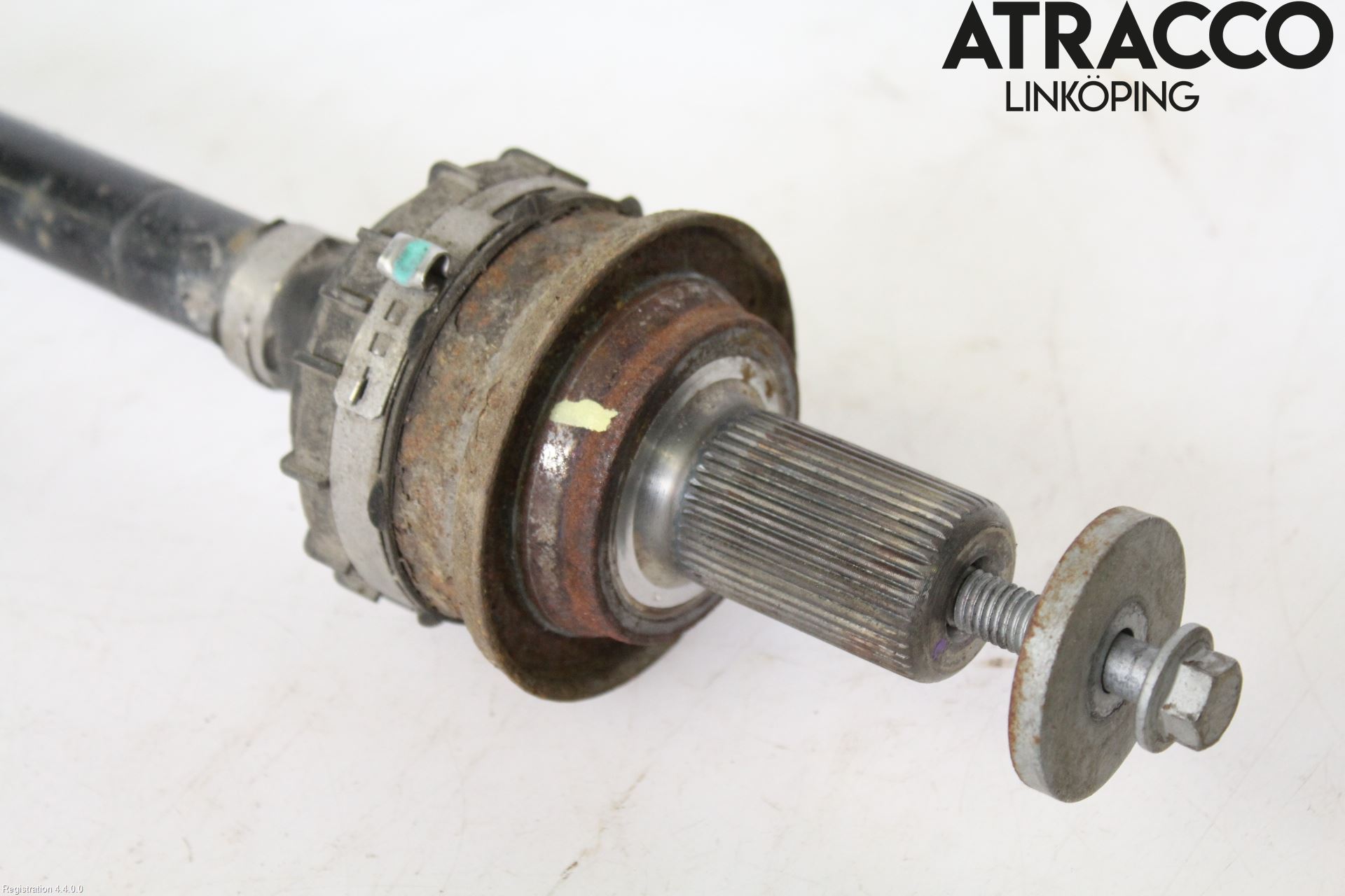 Volvo XC60 18- Drivaxel Bak Vänster