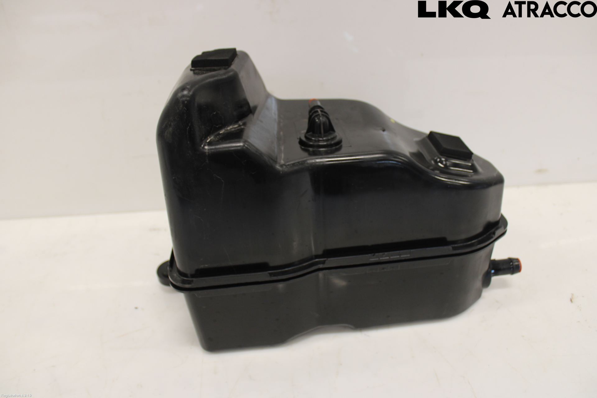 BMW 5 G30/G31/F90 17-23 Adblue Tank