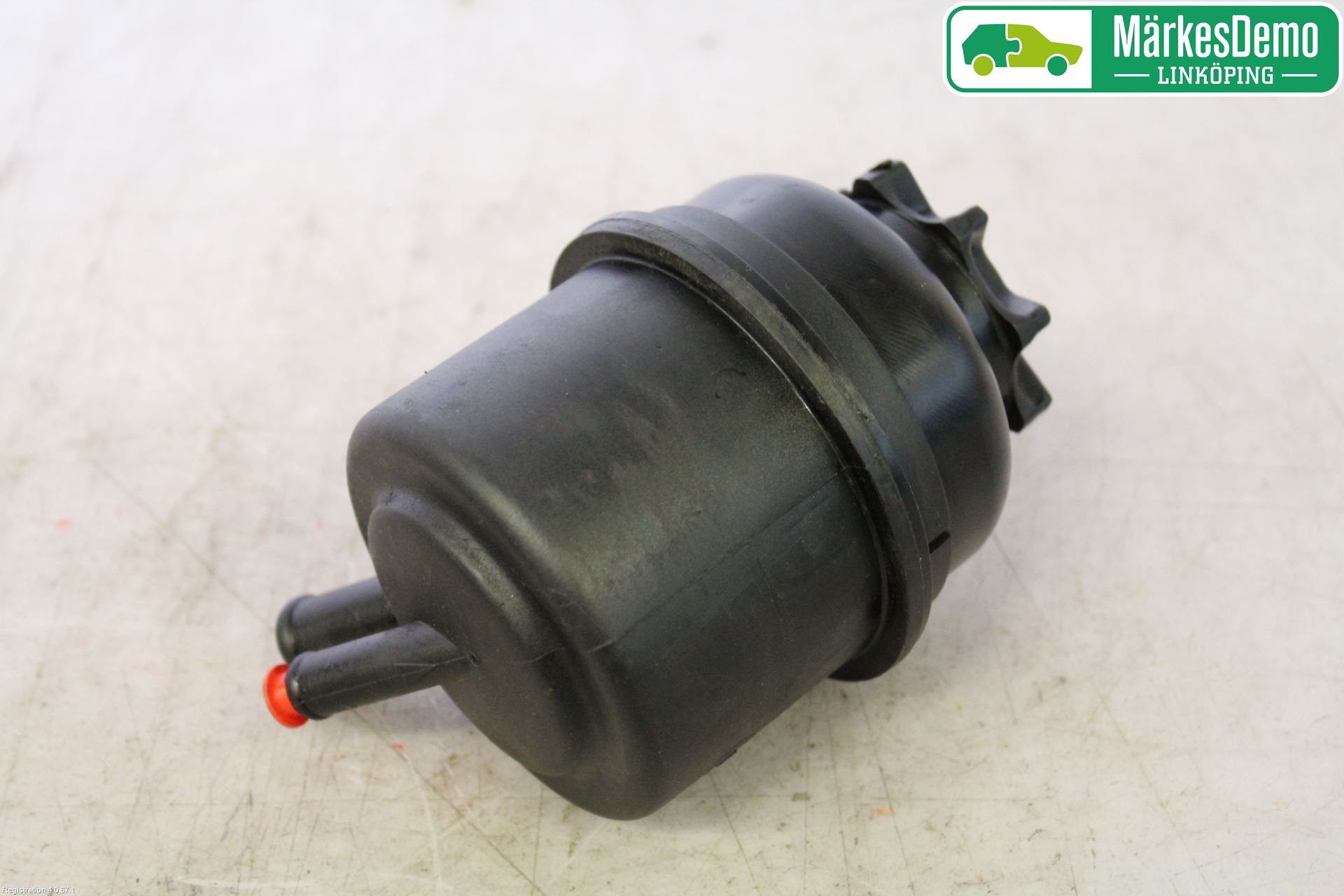 BMW 6 E63/64    02-10 Styrservooljebehållare