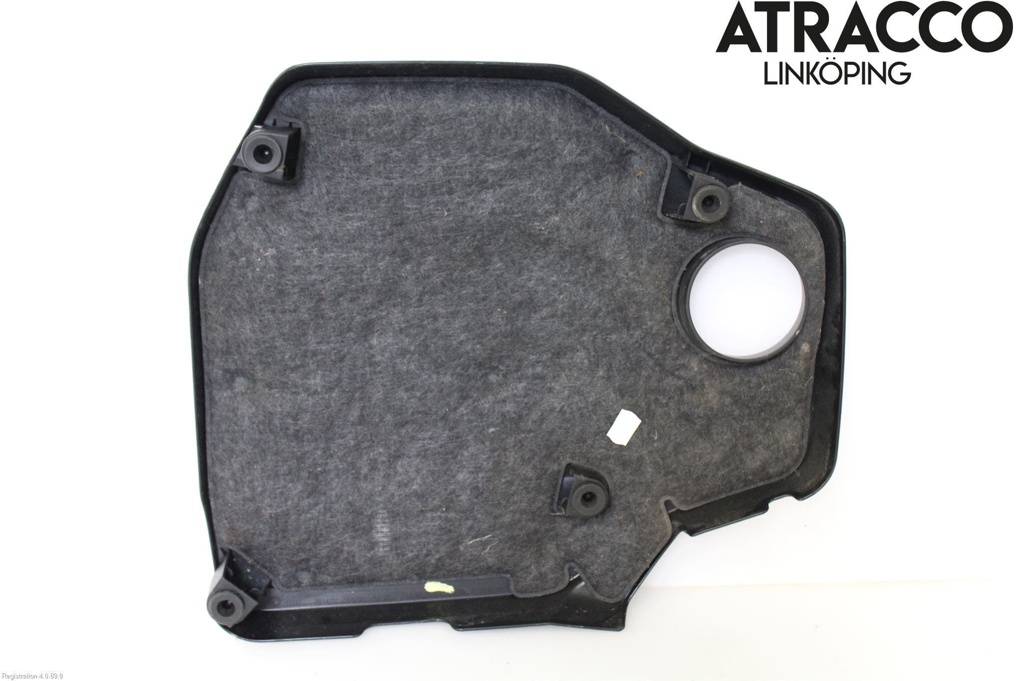 BMW 3 F30/F31/F80 12-19 Motorkåpa