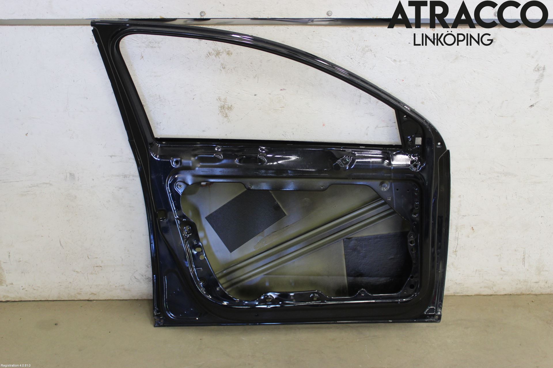 Volkswagen VW PASSAT 11-14 Dörr Fram Vänster