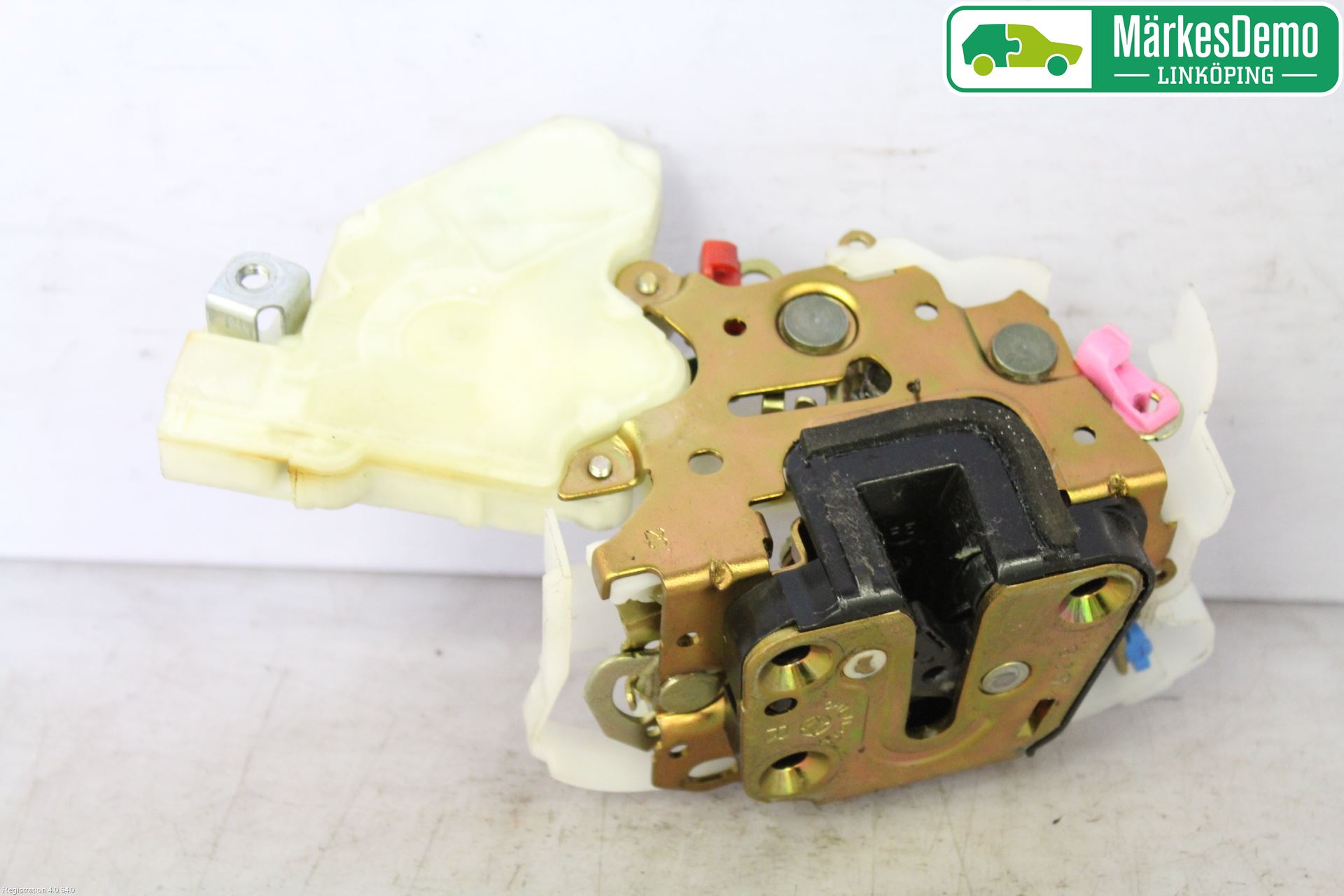 Subaru IMPREZA II  03-05 Låskista-Dörrlås