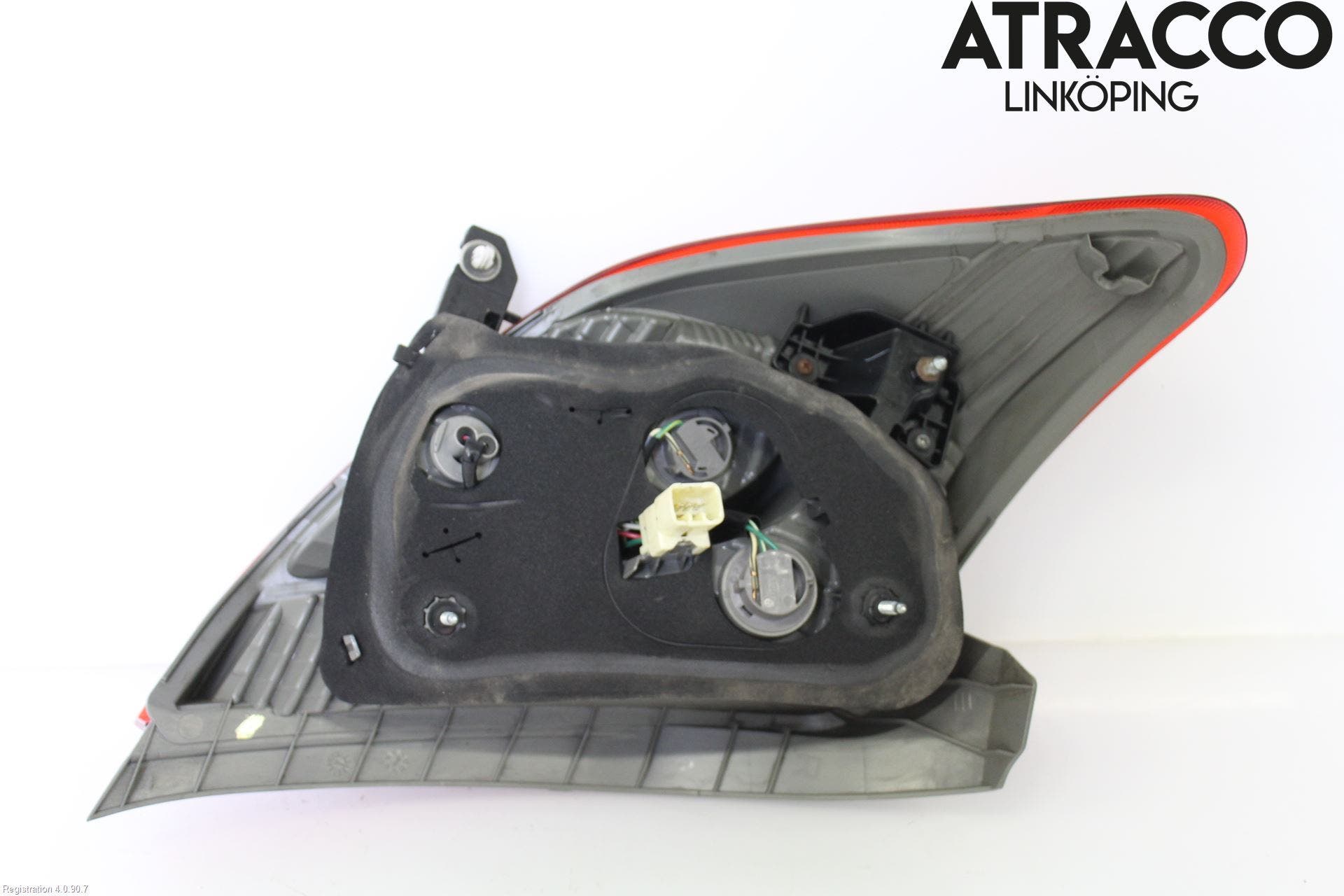 Toyota YARIS XP130 12-14 Bakljus Höger