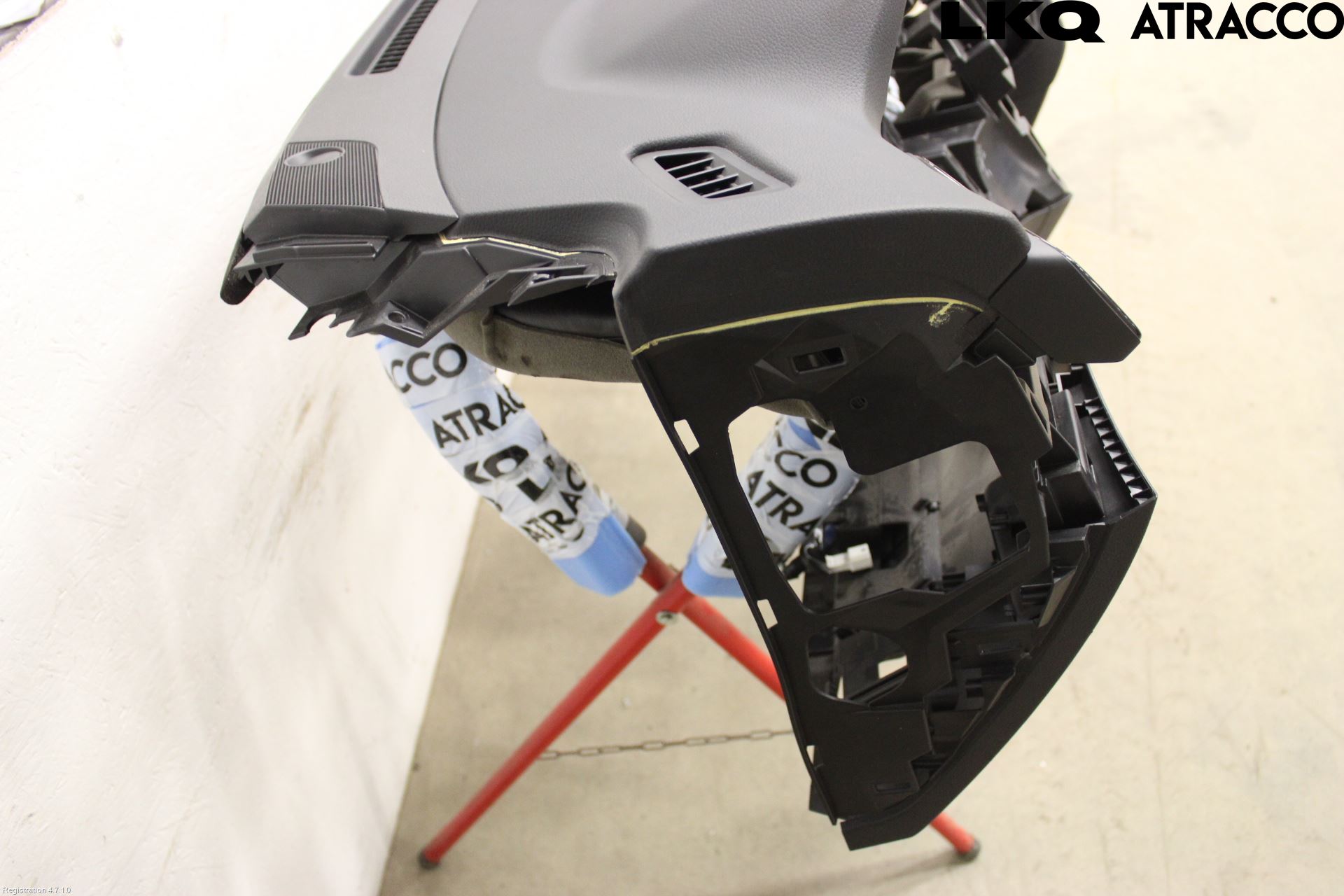 Nissan X-TRAIL 14-21 Instrumentbräda