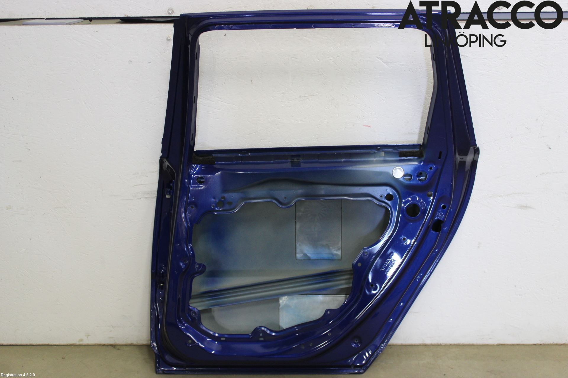 Volvo V70 08-13 Dörr Bak Höger