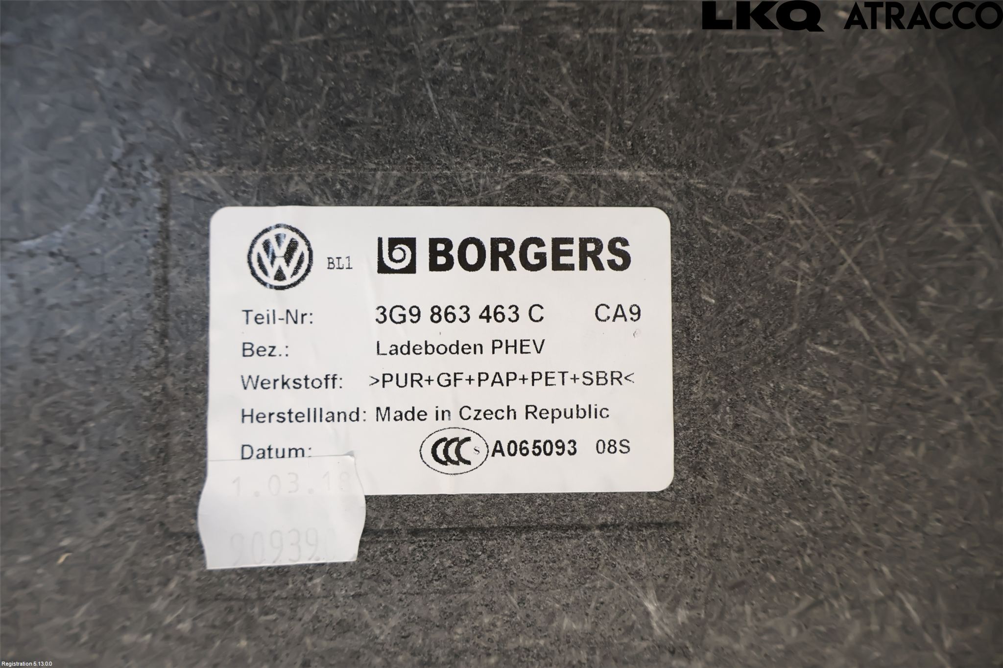 Volkswagen VW PASSAT 15-19 Bagage Golv