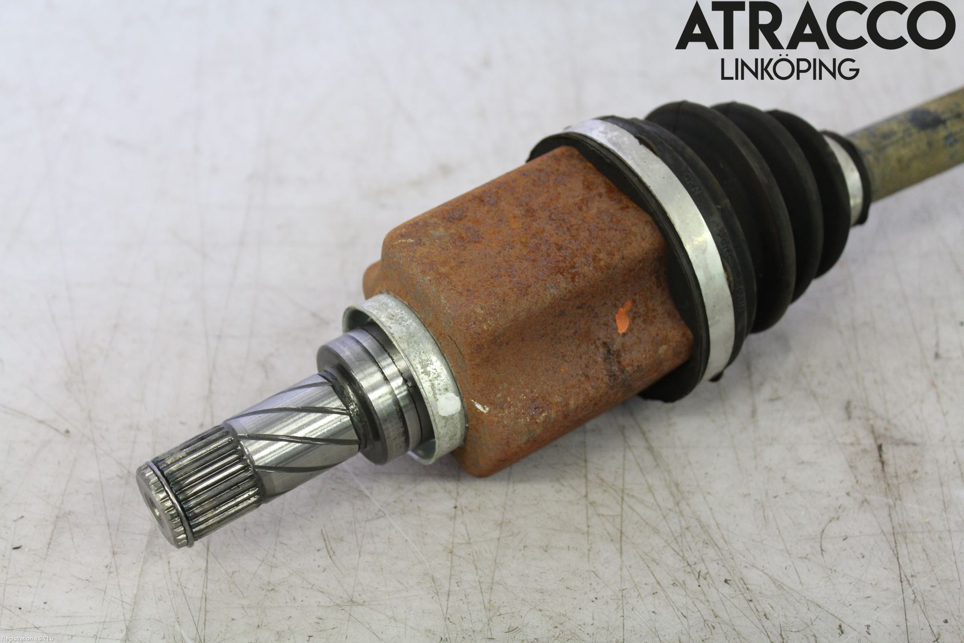 Nissan QASHQAI 14-17 Drivaxel Fram Vänster