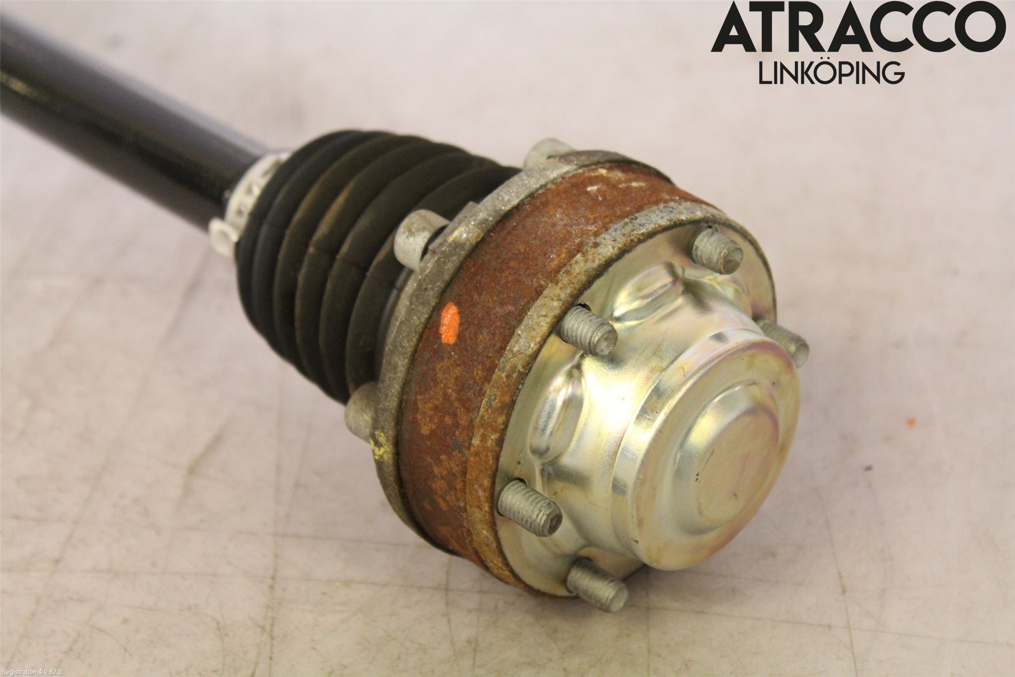 Volkswagen VW T-ROC 18- Drivaxel Bak Höger