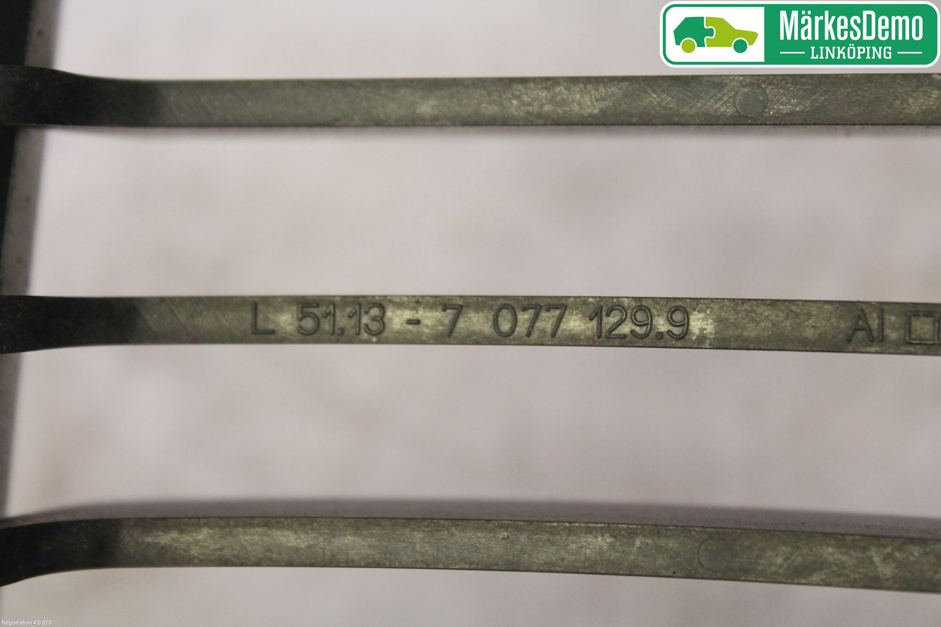 BMW 1 E87/81 5D/3D 03-11 Grilldel Vänster