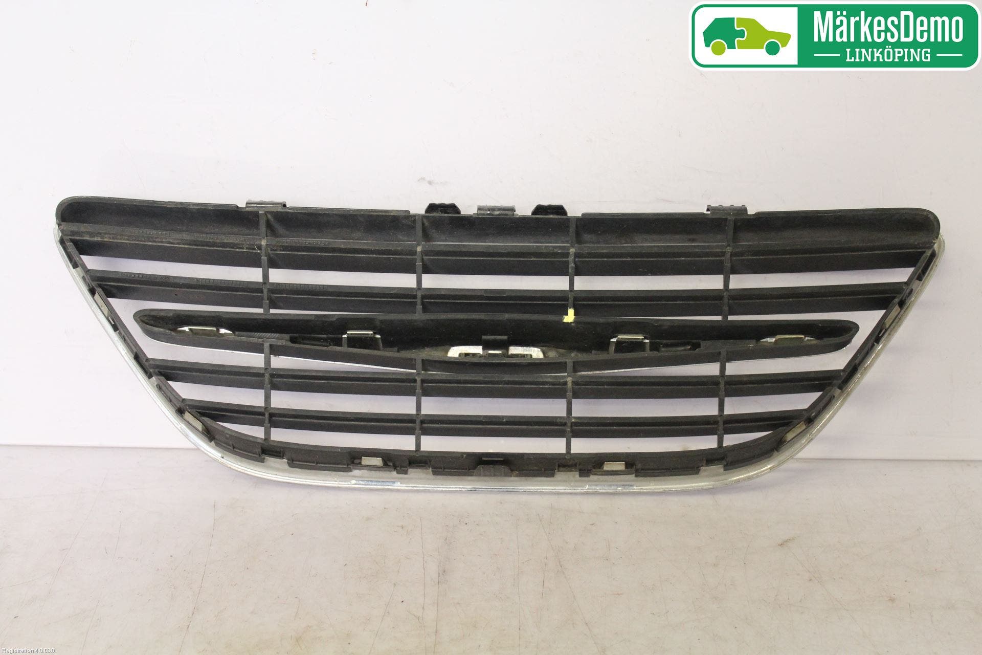 Saab 9-3 VER 2 Grilldel Mitt