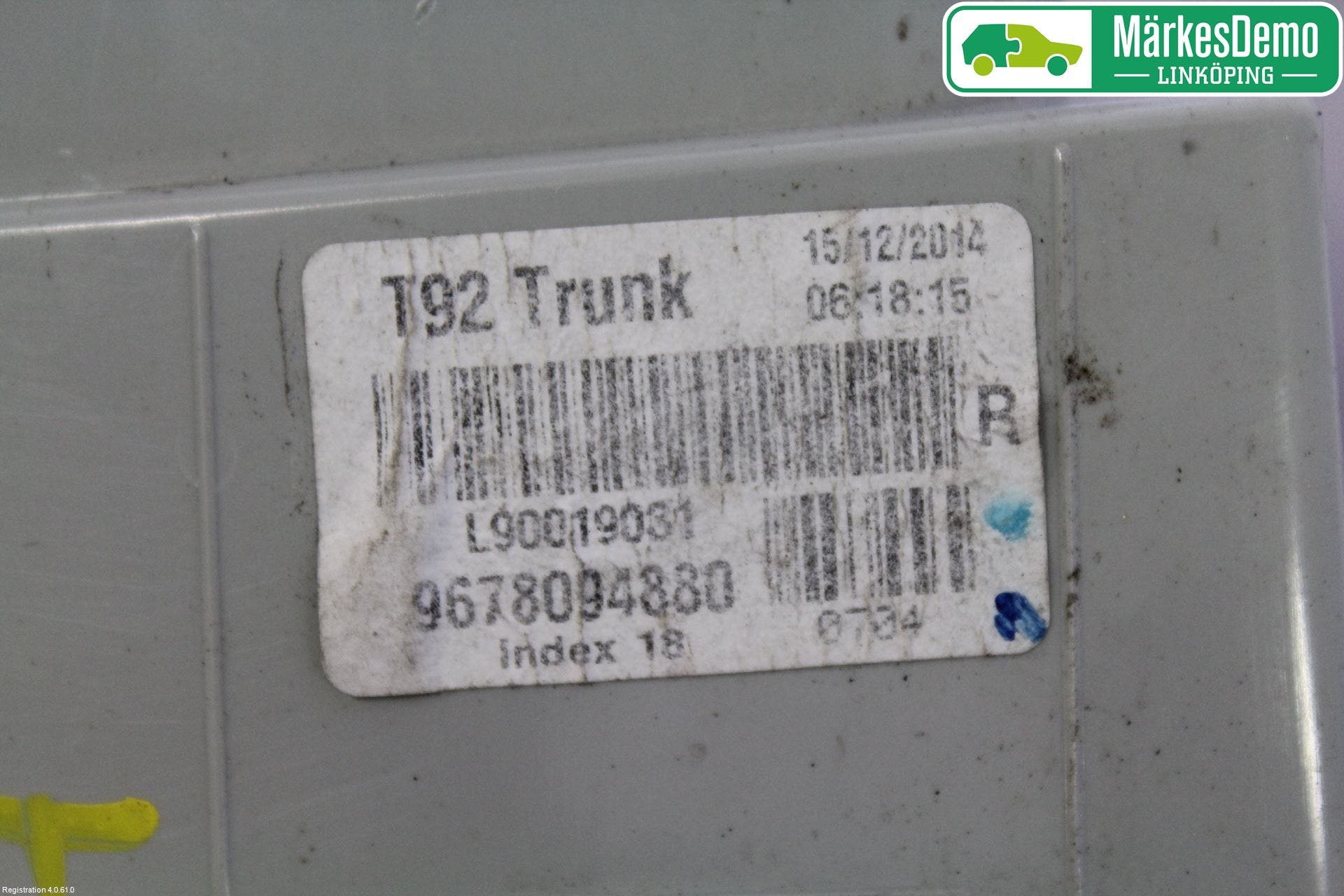 Peugeot 308 14-21 Bakljus Lucka Hö