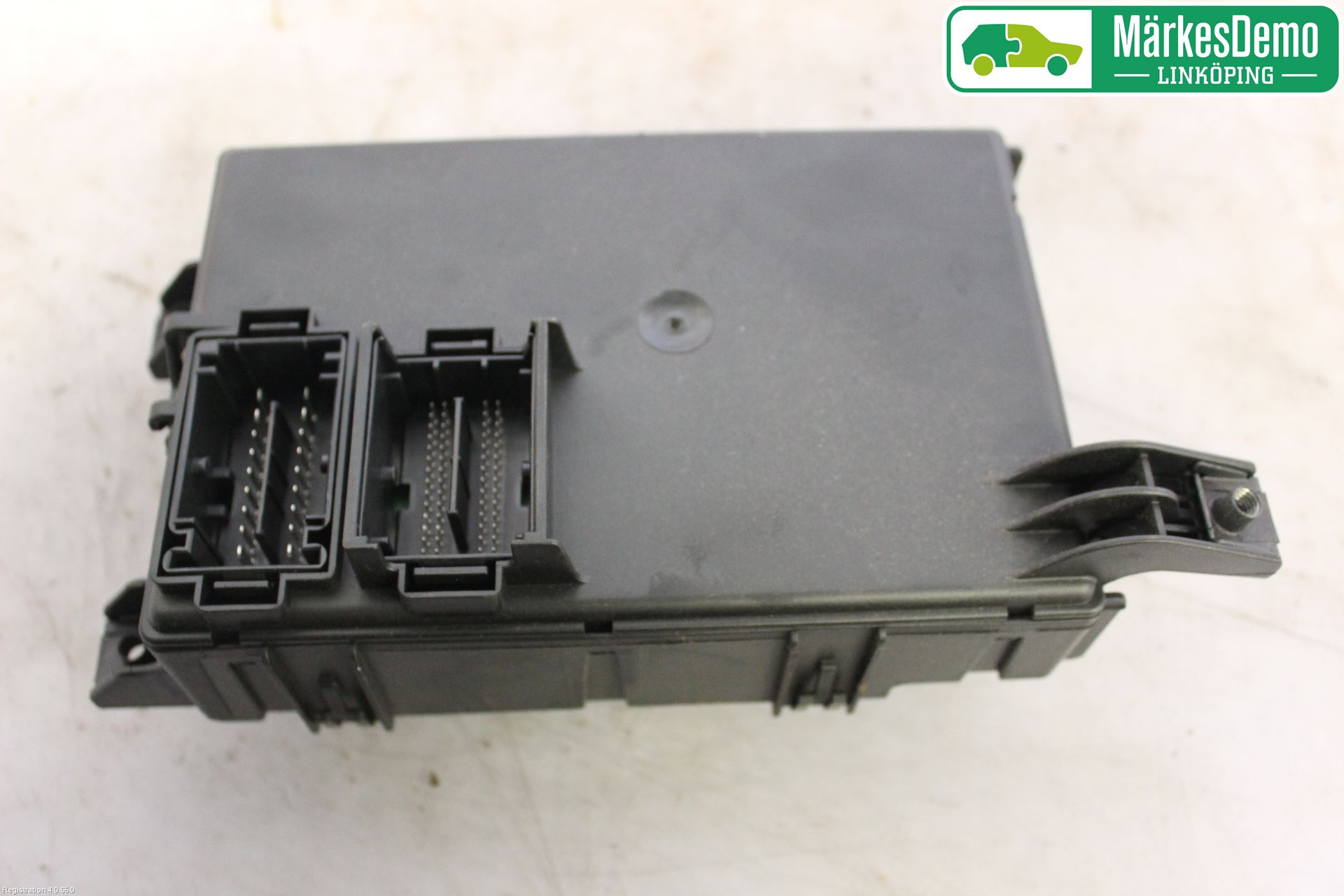 Opel CORSA D 07-14 Säkringsdosa-Elcentral