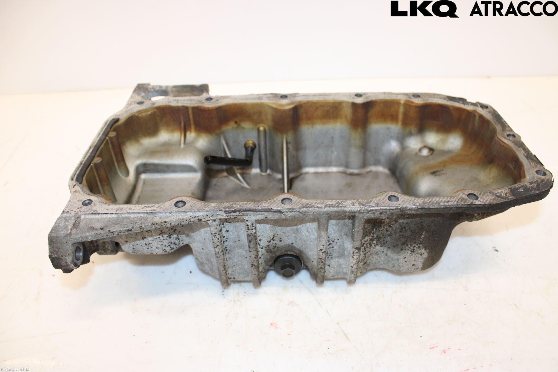 Volvo V60 11-13 Oljetråg