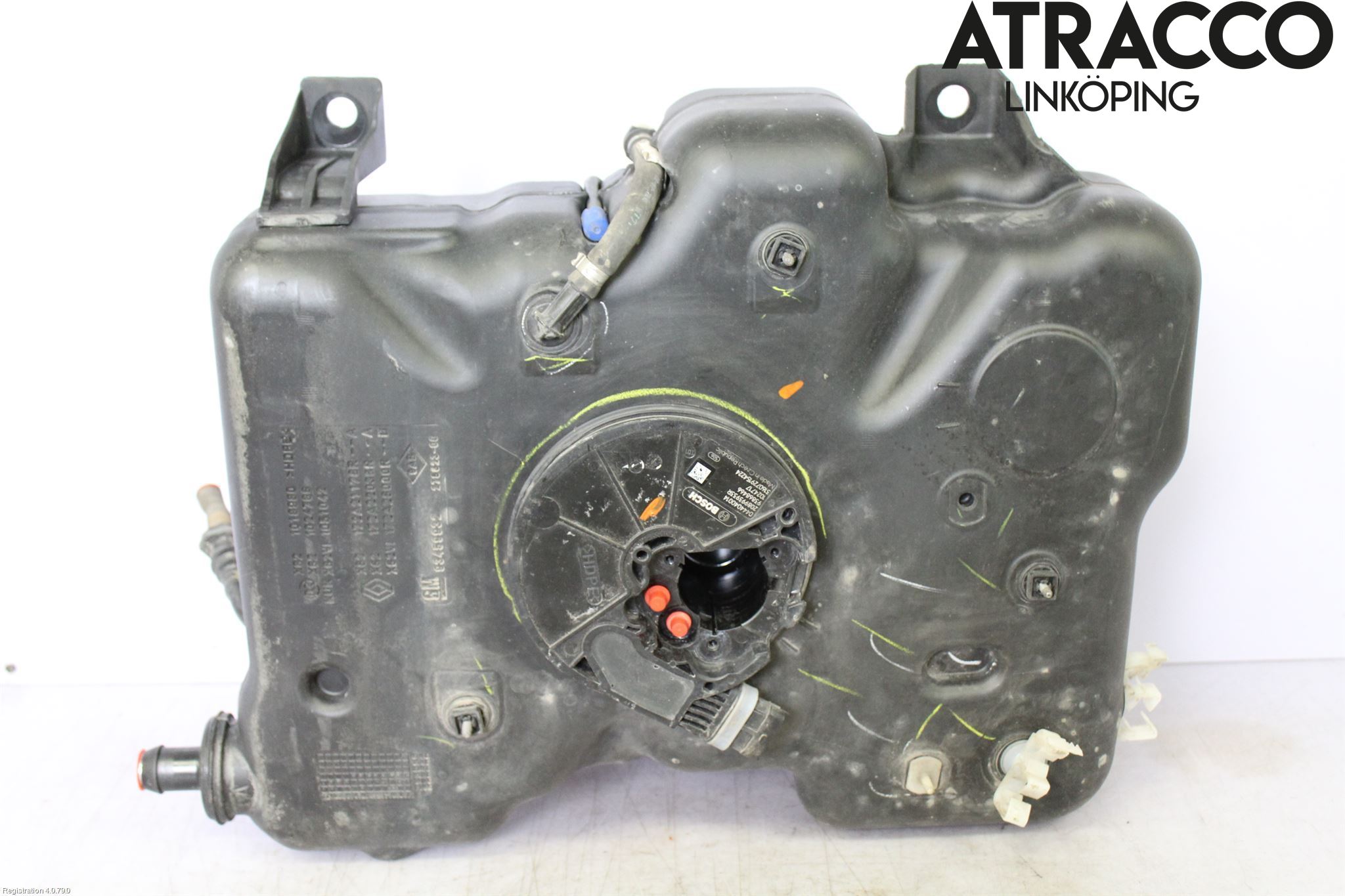 Opel VIVARO 15-19 Adblue Tank