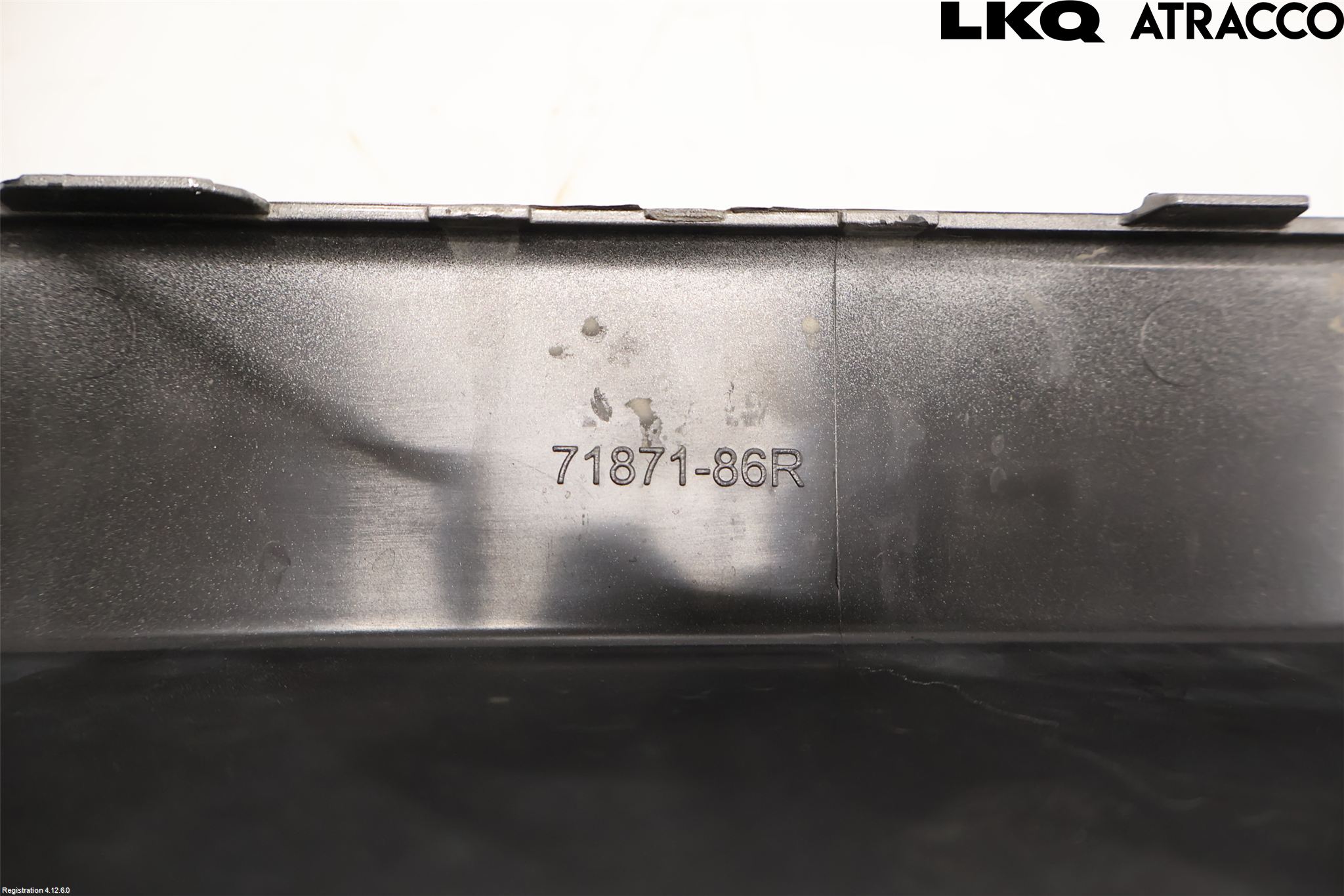 Suzuki VITARA 15- Spoiler Bak