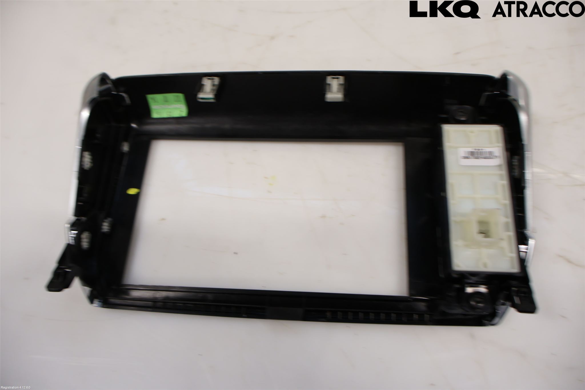 Peugeot 208 12-15 Instrument-Radio Sarg