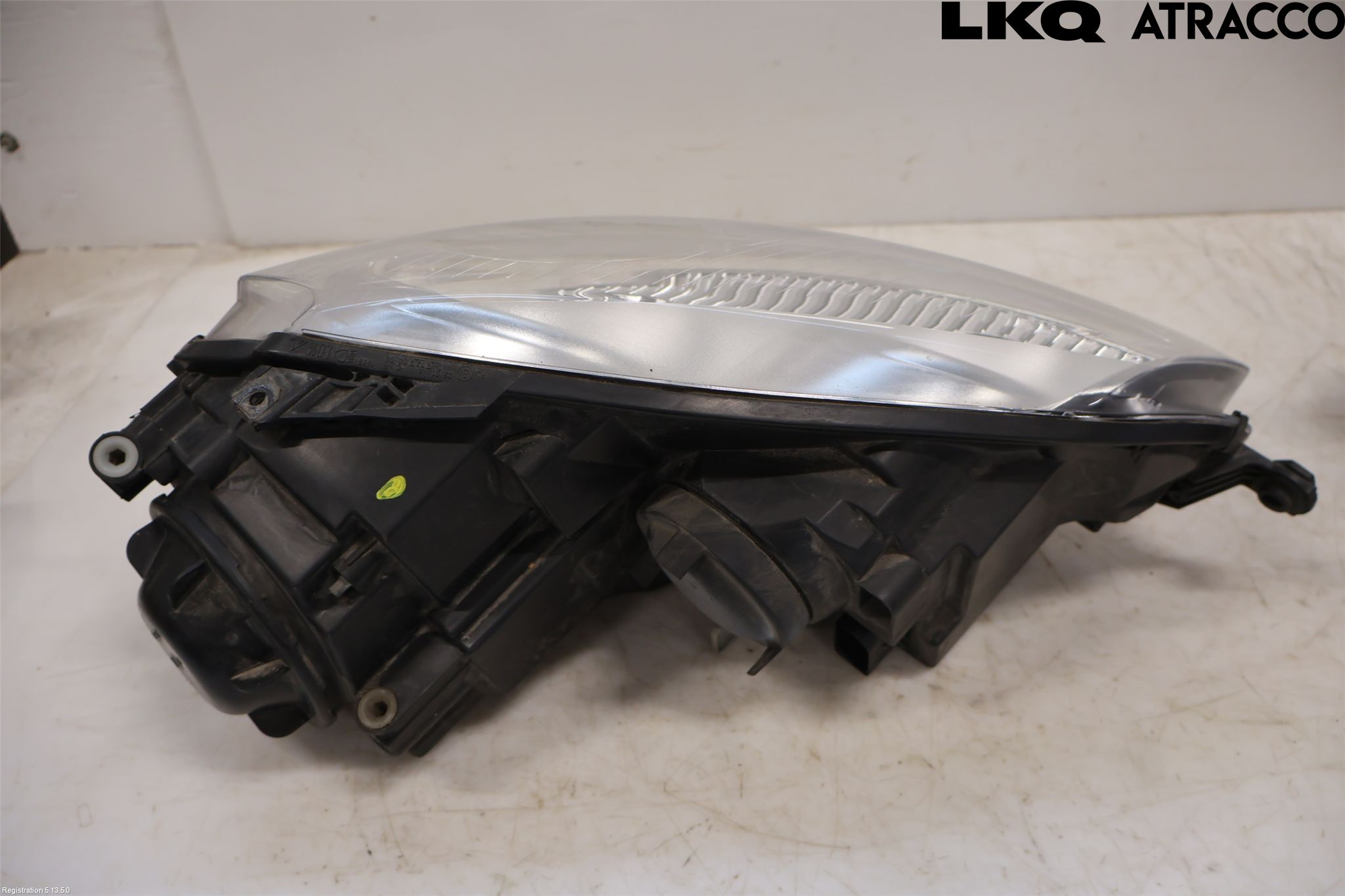 Volkswagen VW GOLF V 04-09 Strålkastare Vänster