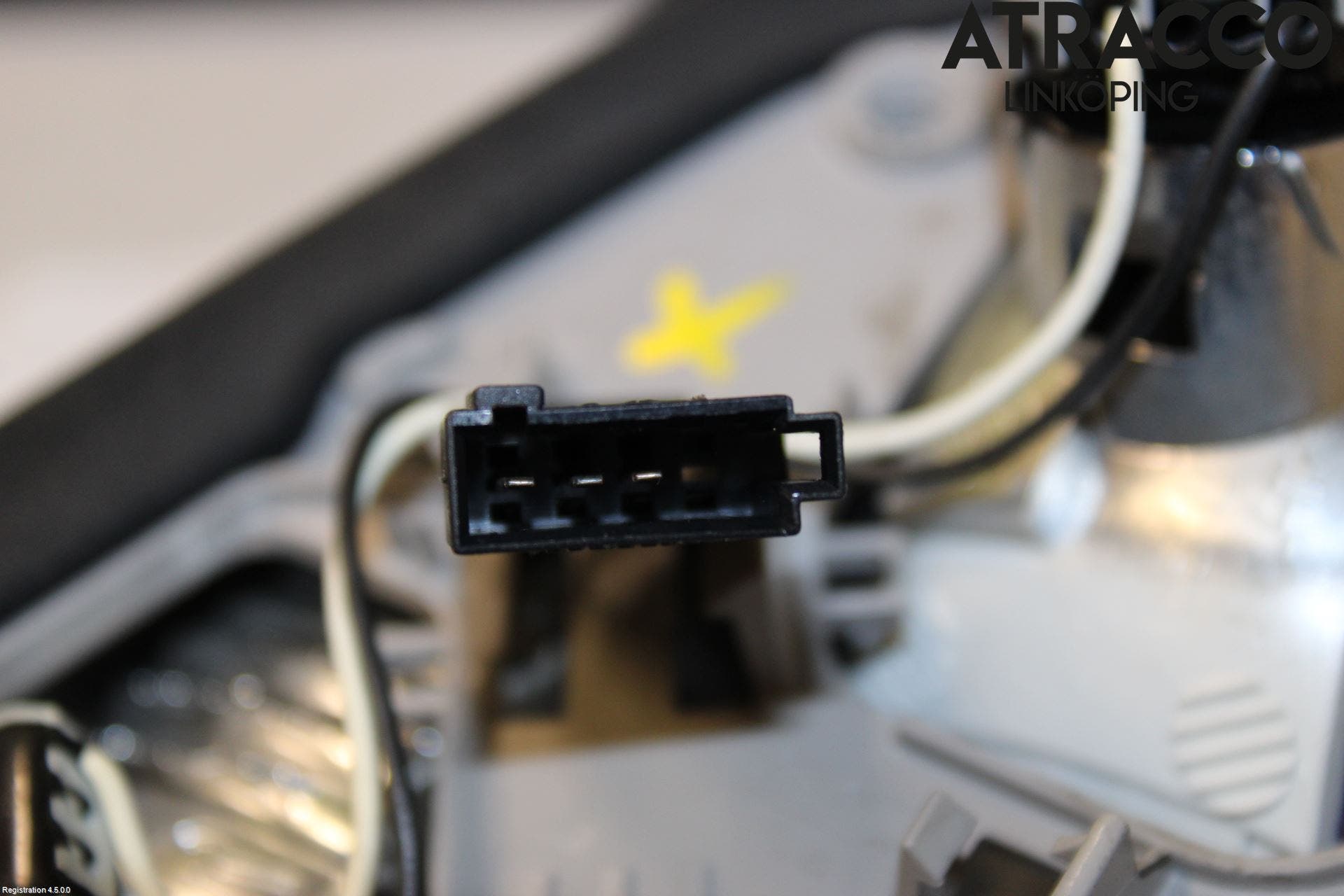 Opel ASTRA J 10-15 Bakljus Lucka Hö