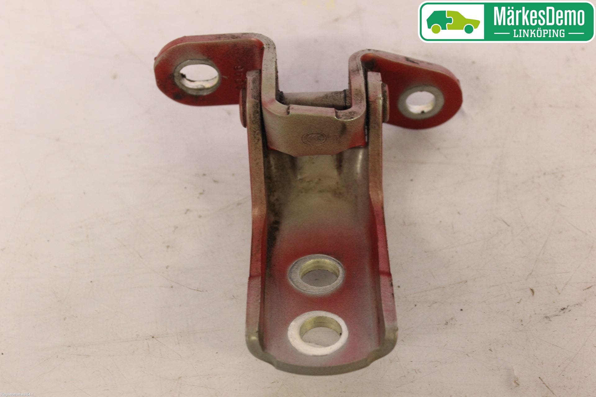 Toyota YARIS XP130 12-14 Dörrgångjärn