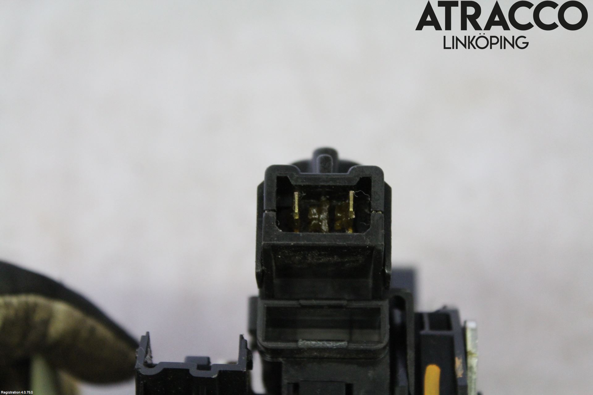 Dacia DUSTER 10-17 Låskista-Dörrlås