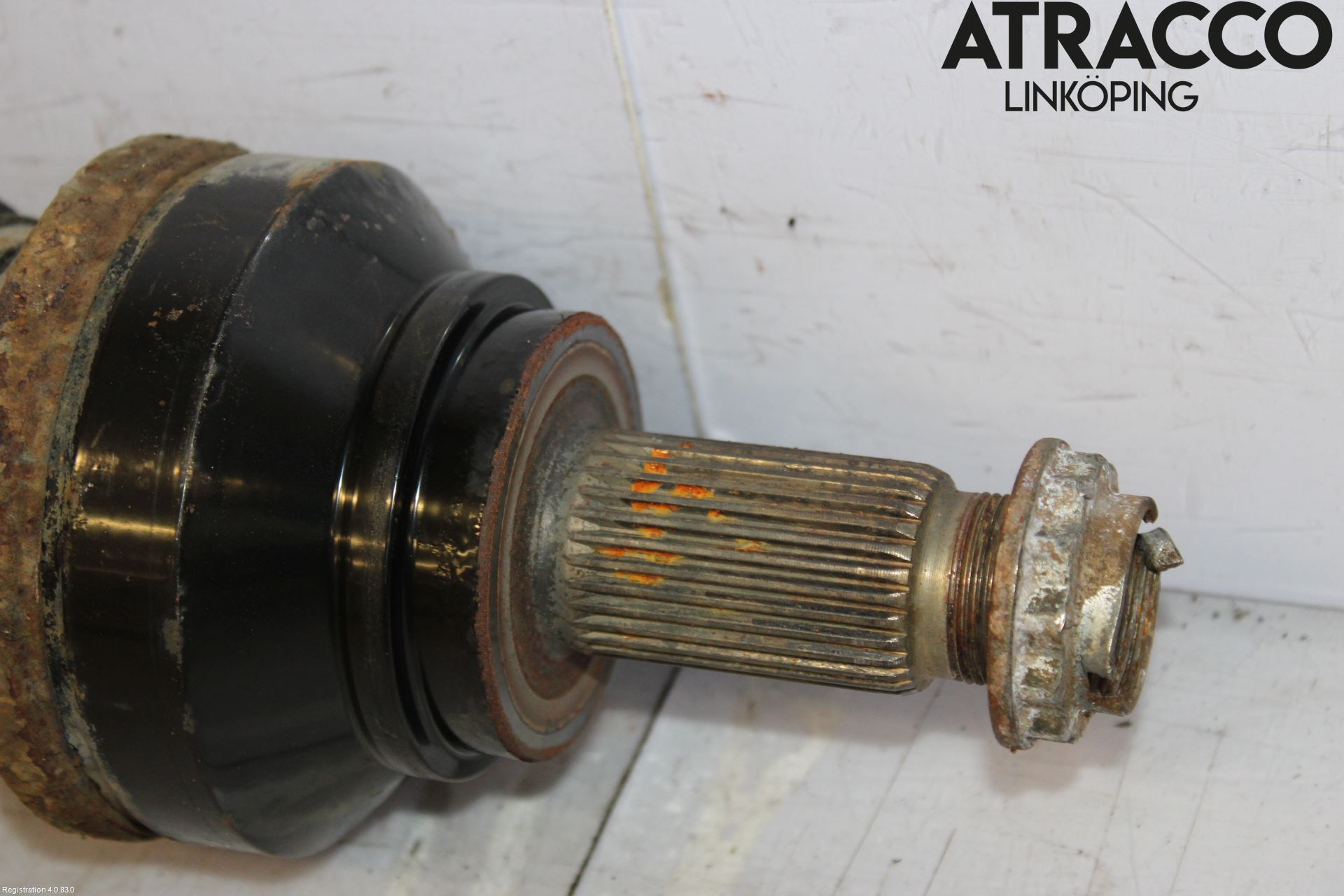 BMW 5 F10/F11/F18 09-17 Drivaxel Bak Vänster