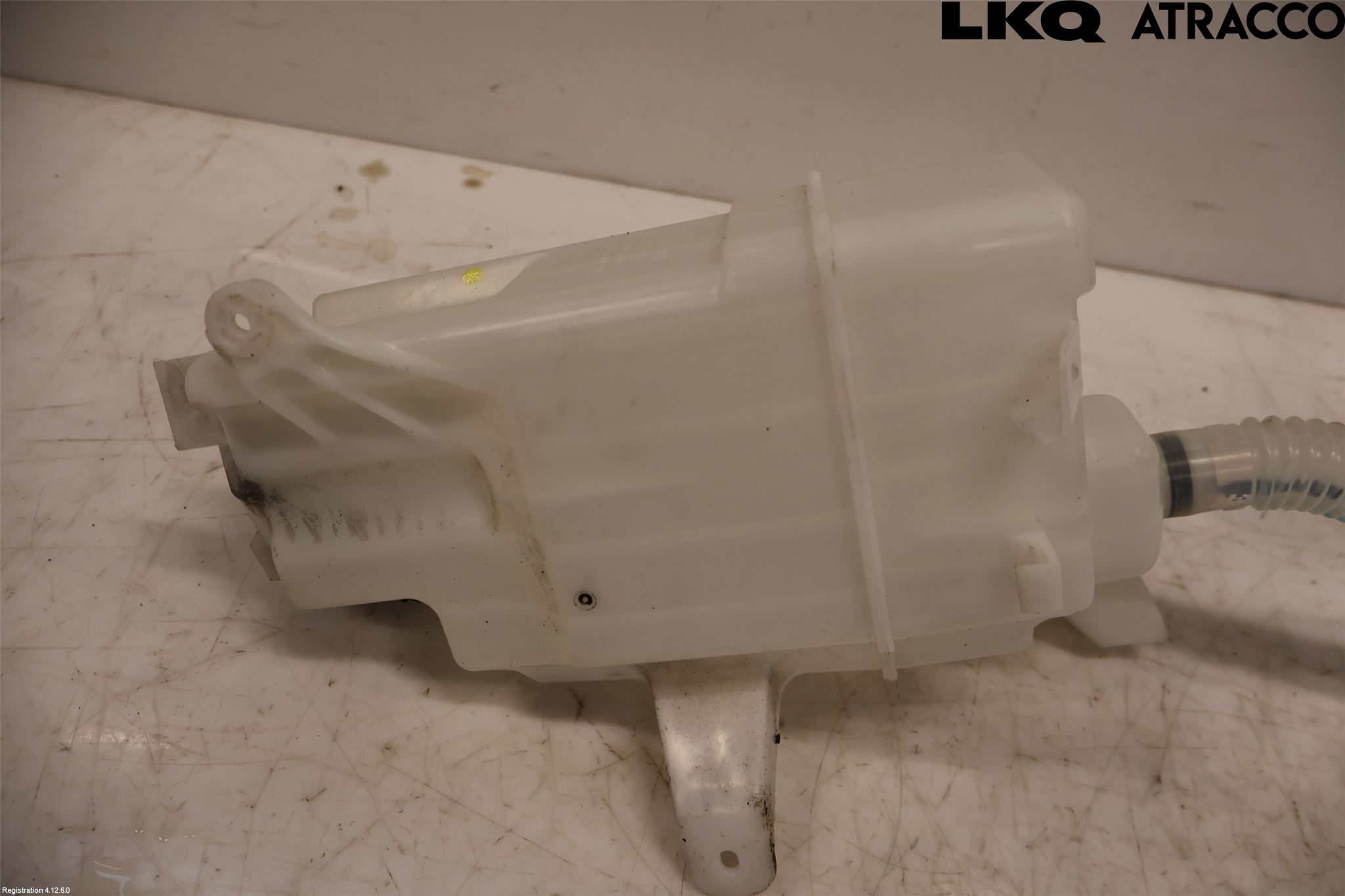 Toyota RAV4 13-18 Spolartank Vindruta-Strål
