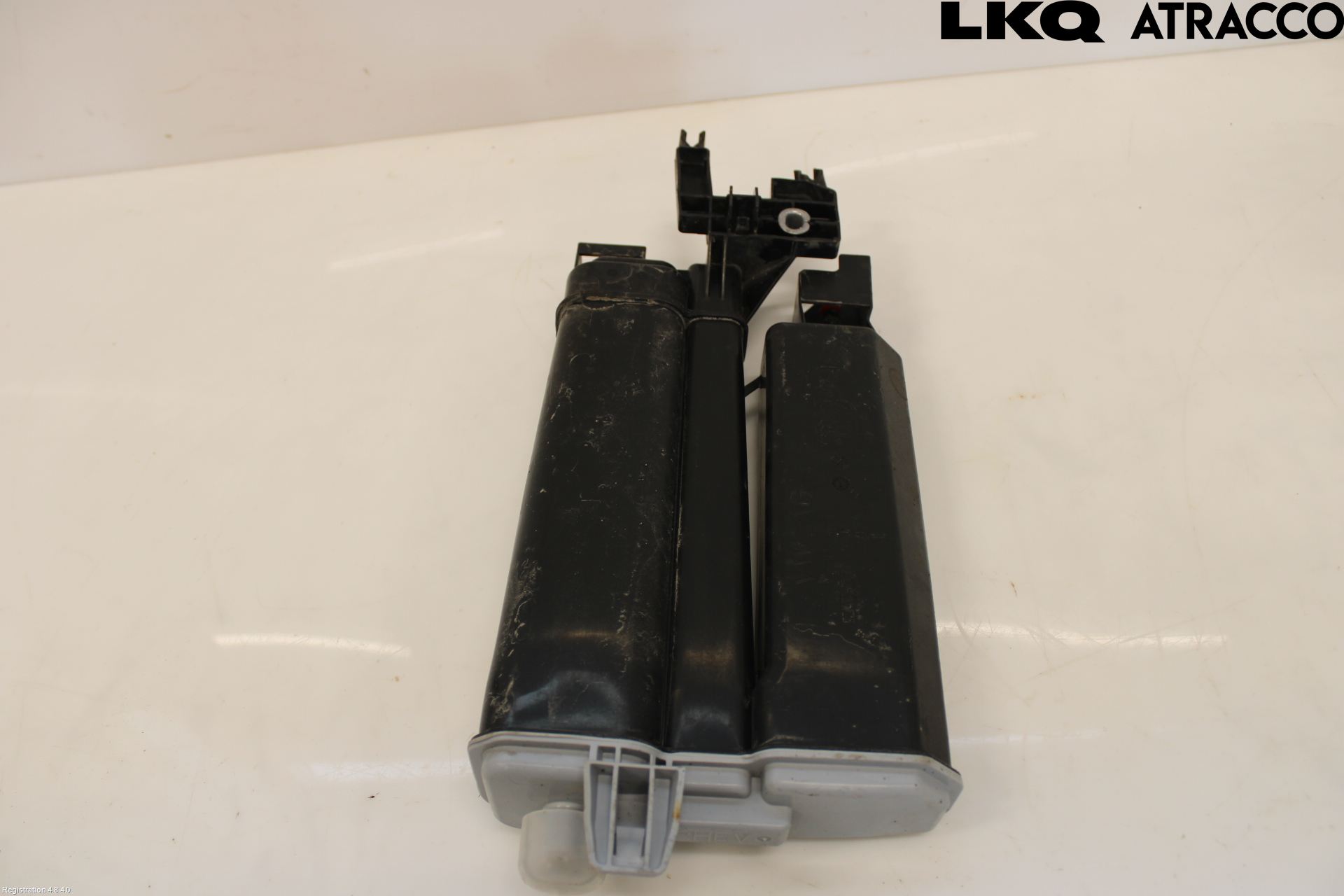 Volkswagen VW PASSAT 15-19 Bränsle Kolkanister