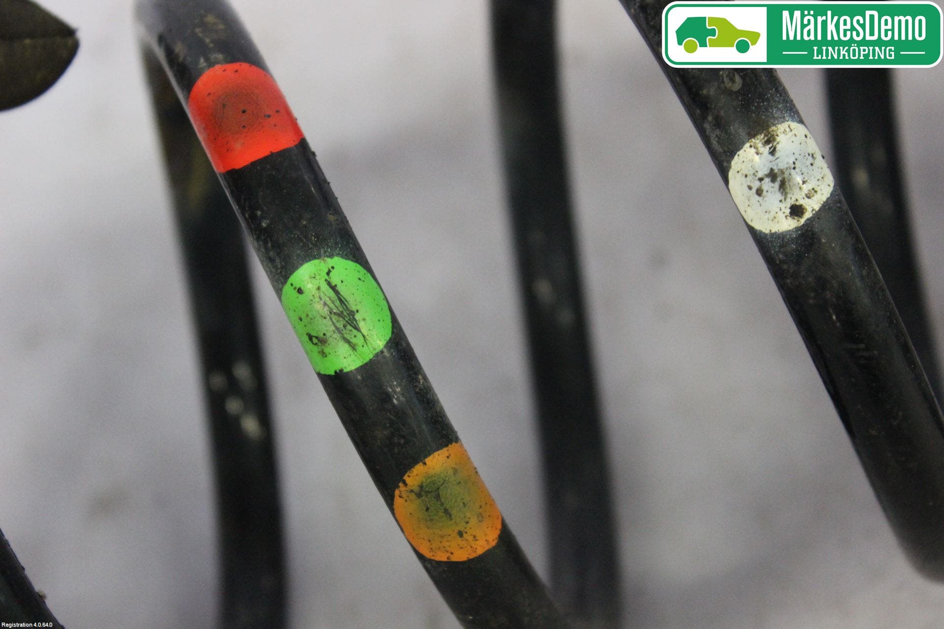 Peugeot PARTNER 08-15 Fjäder Bak