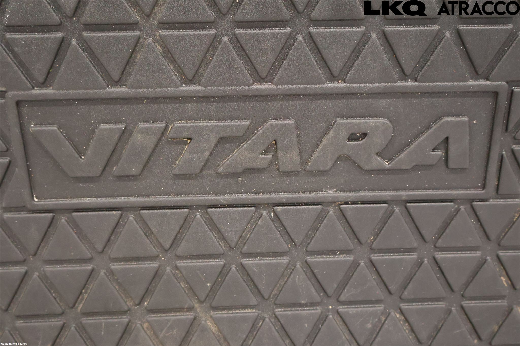 Suzuki VITARA 15- Lastmatta-Skydd