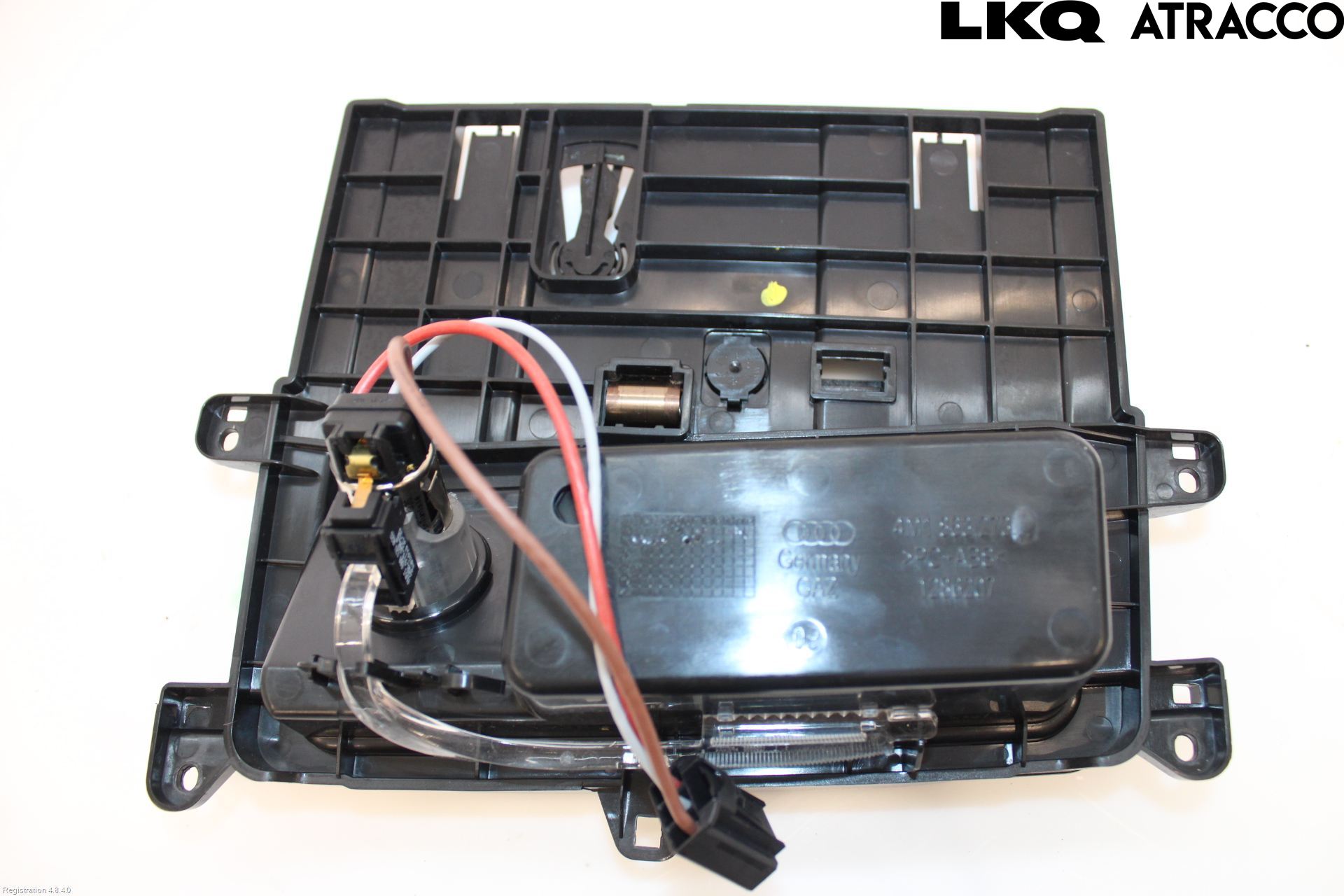 Audi Q7/SQ7 Instrumentbräda Förvaringsfack