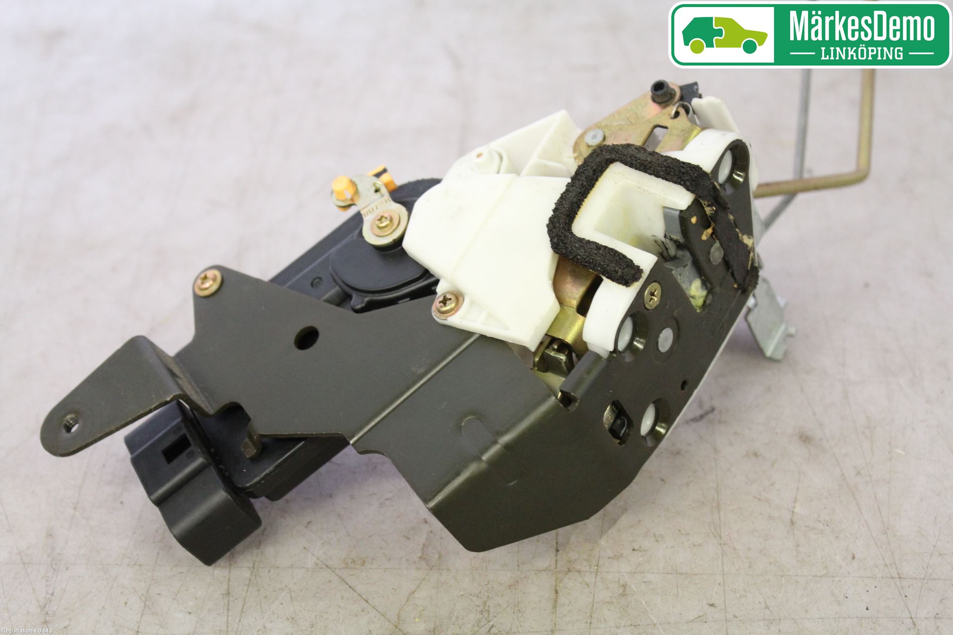 Suzuki LIANA Låskista-Dörrlås