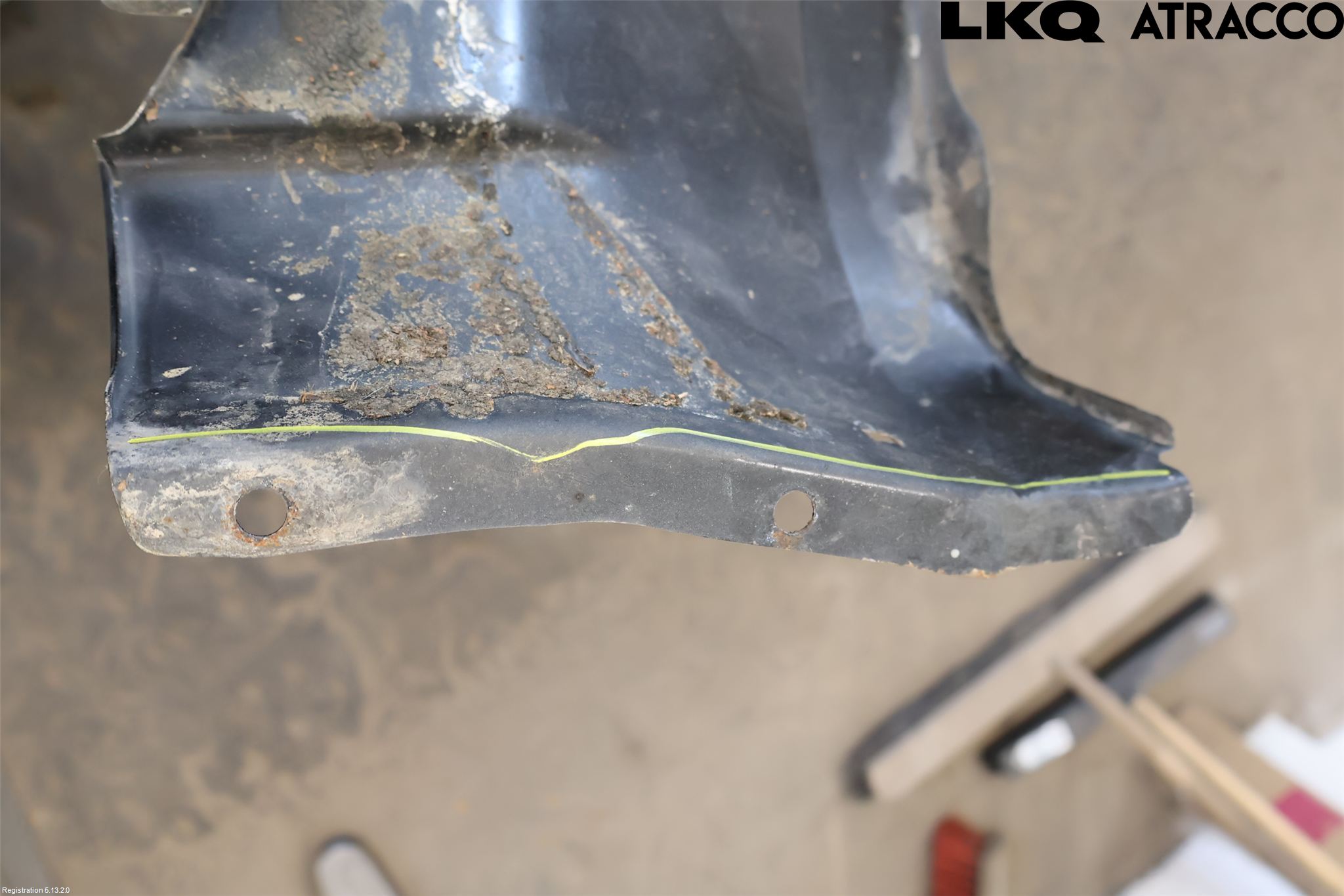 Nissan NAVARA 05-16 Skärm Fram Vänster