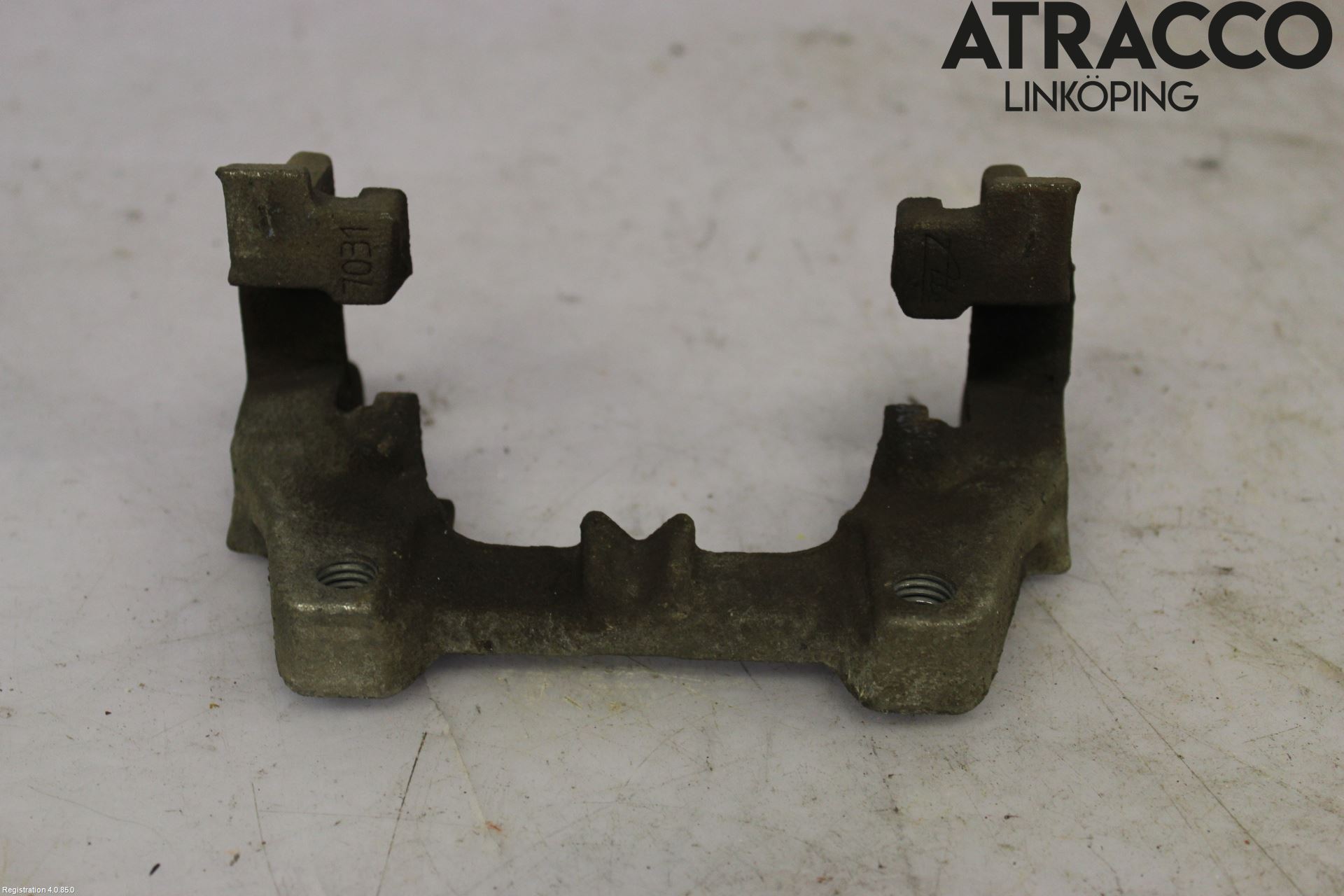 Volvo XC60 18- Bromsokshållare