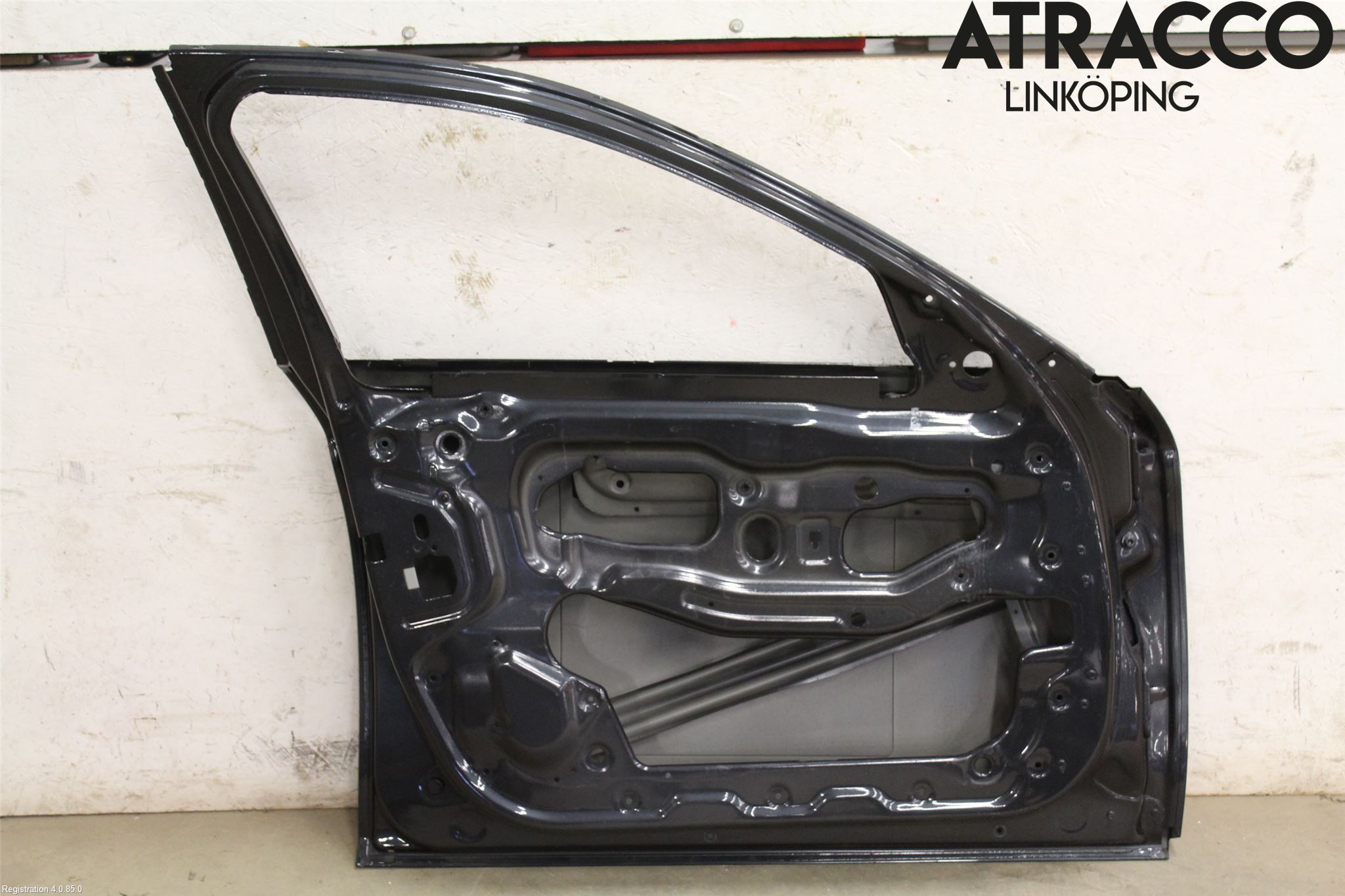 BMW 5 F10/F11/F18 09-17 Dörr Fram Vänster