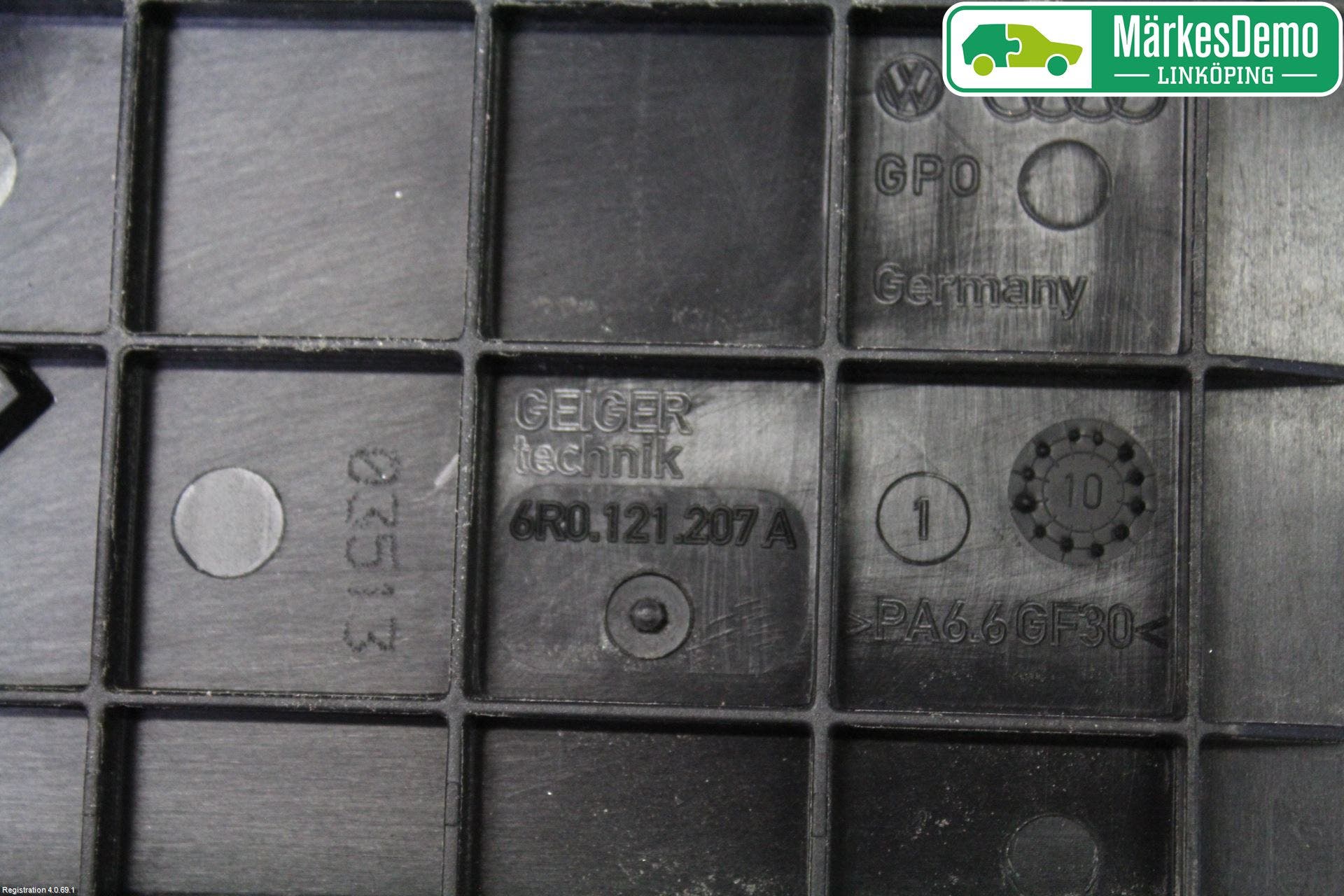 Volkswagen VW POLO 10-17 Kylfläkt El