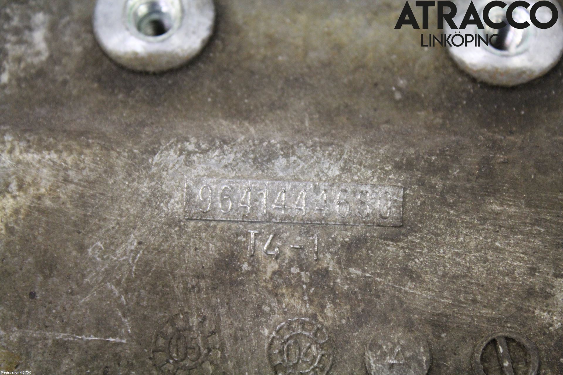 Citroen C4 I   05-10 Oljetråg