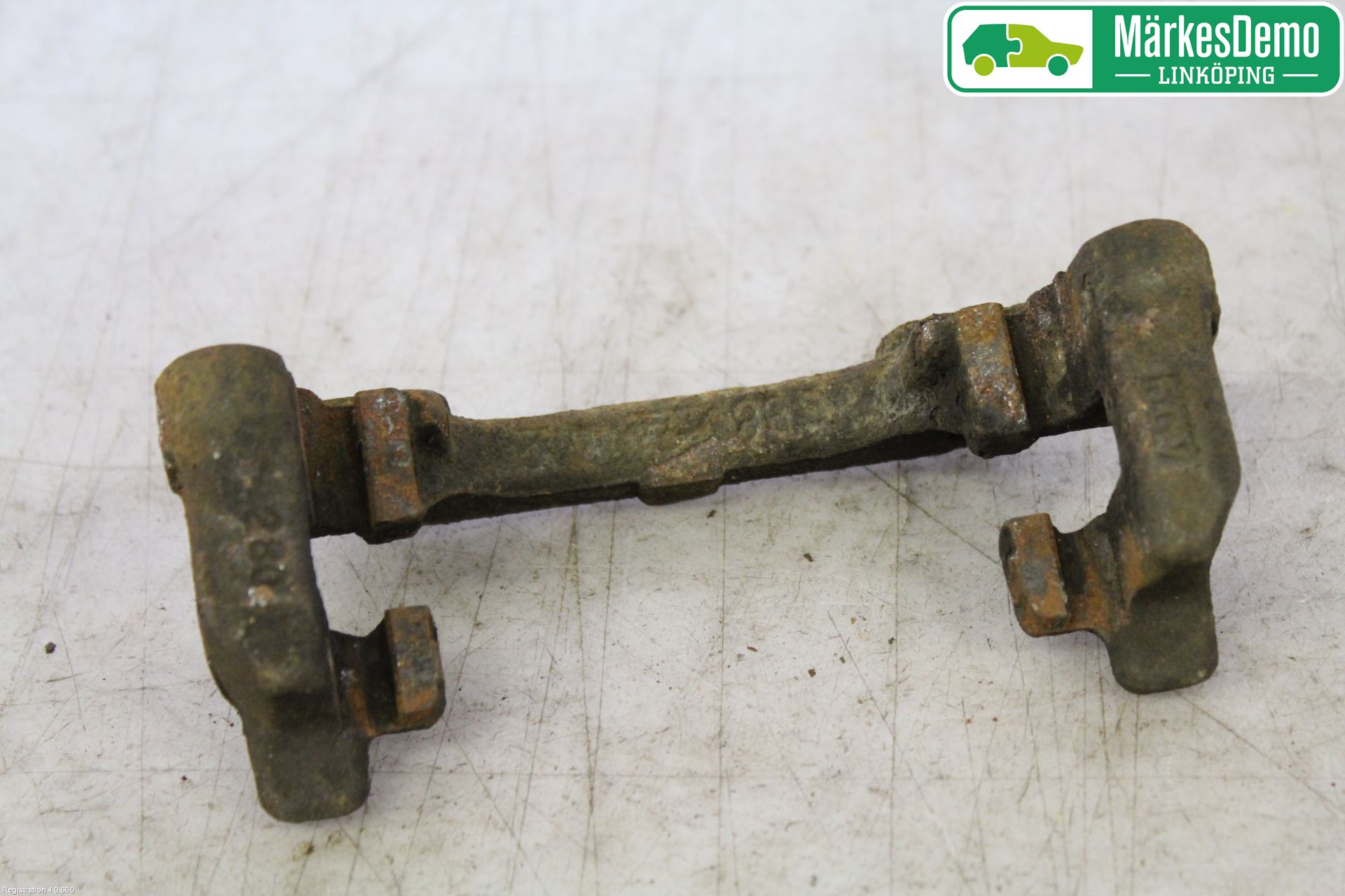 Volvo V40 12-19 Bromsokshållare