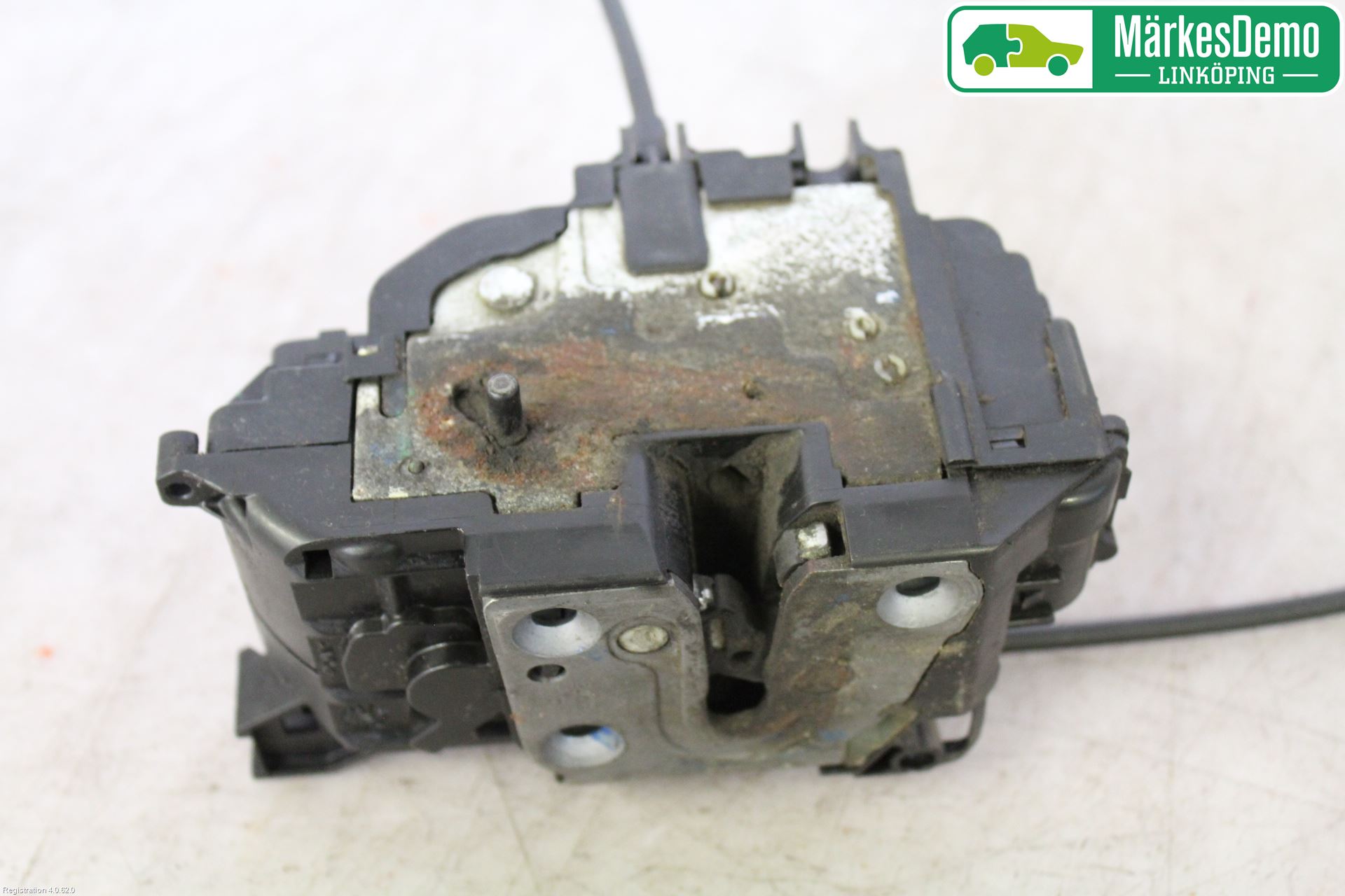 Renault CLIO III  09-12 Låskista-Dörrlås