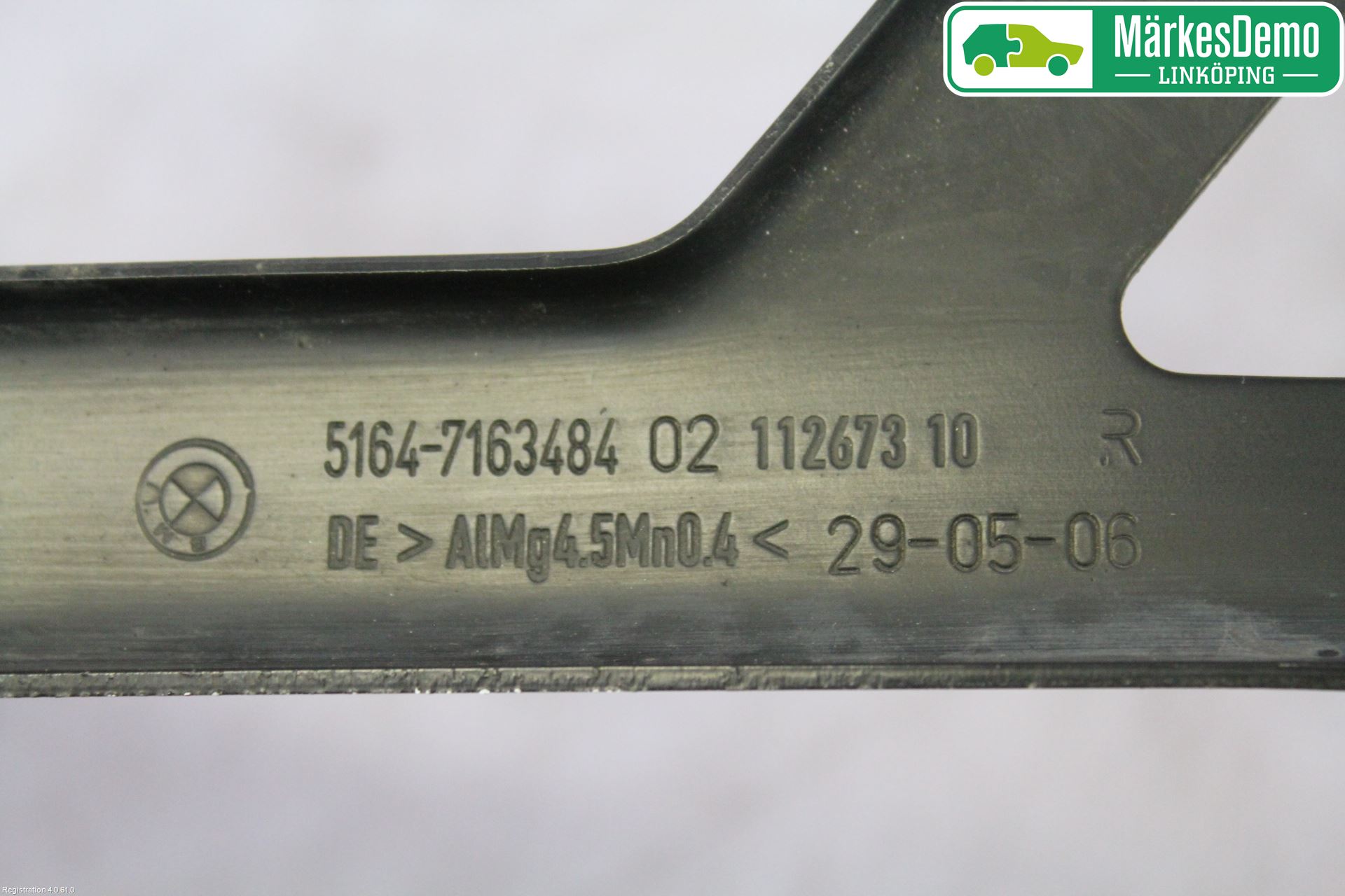 BMW 5 E60/61 Sed/Tou 02-10 Frontplåt