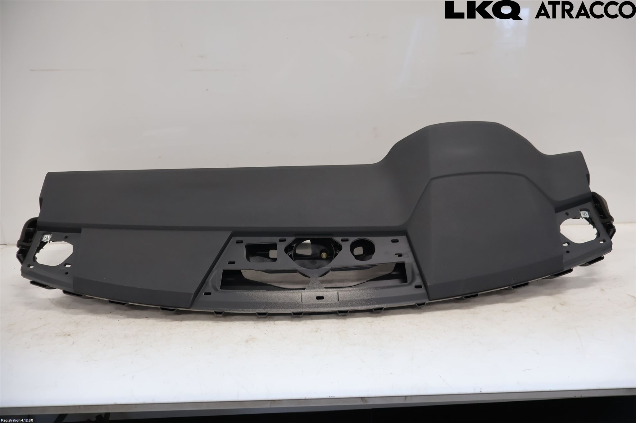 Audi A6 F2/C8 19- Instrumentbräda