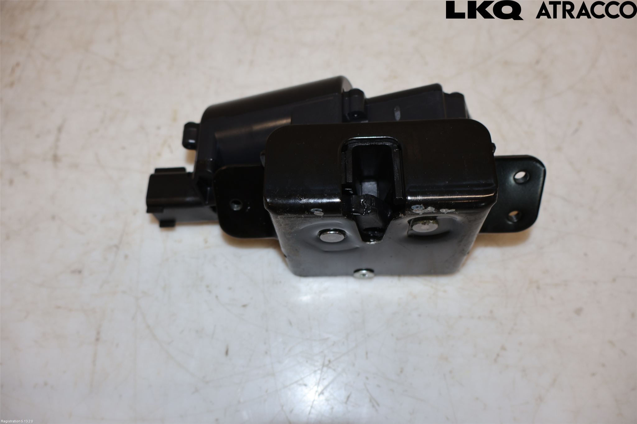 Opel INSIGNIA 09-16 Låskista Baklucka