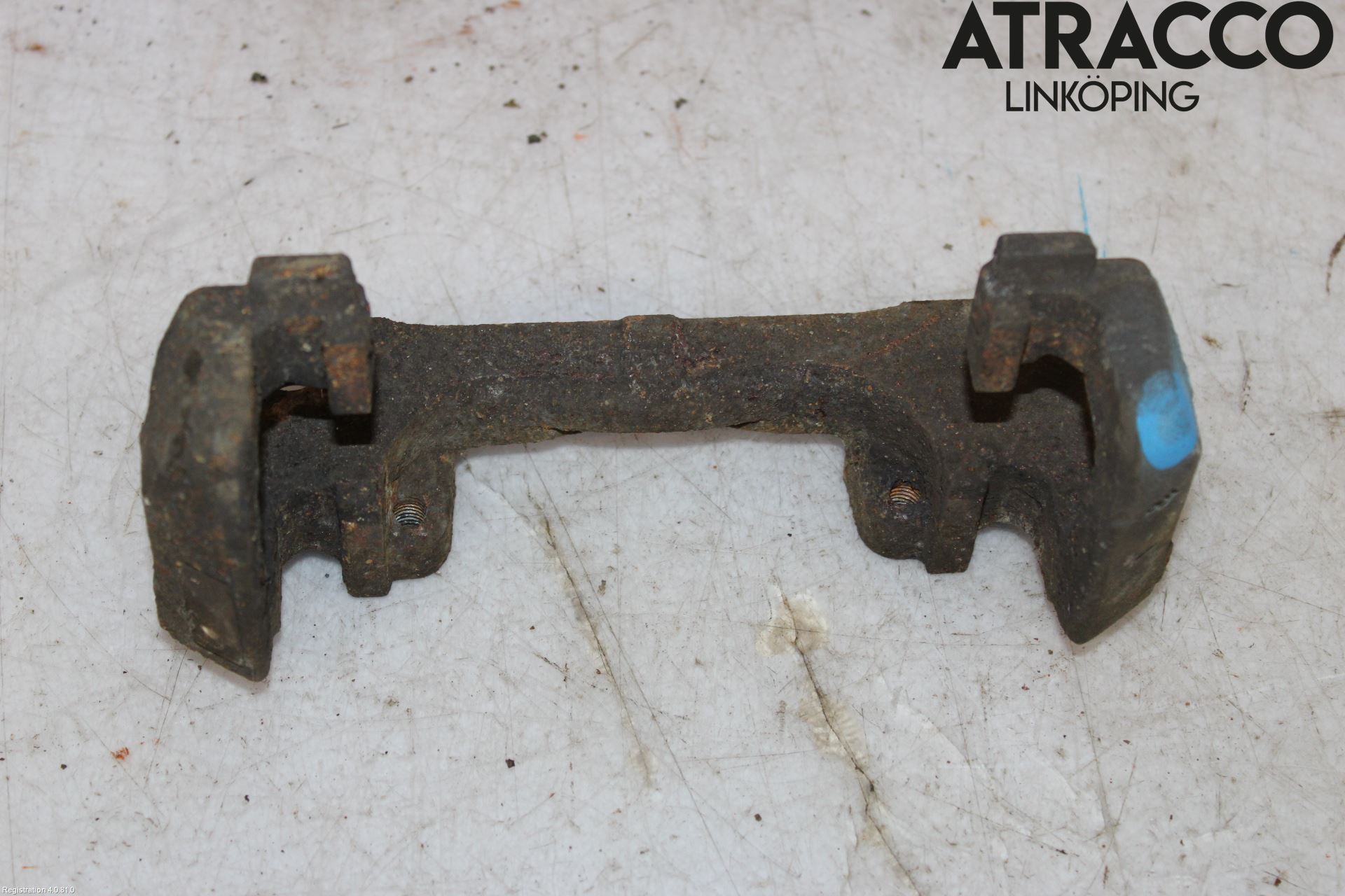 Fiat 500X 15- Bromsokshållare