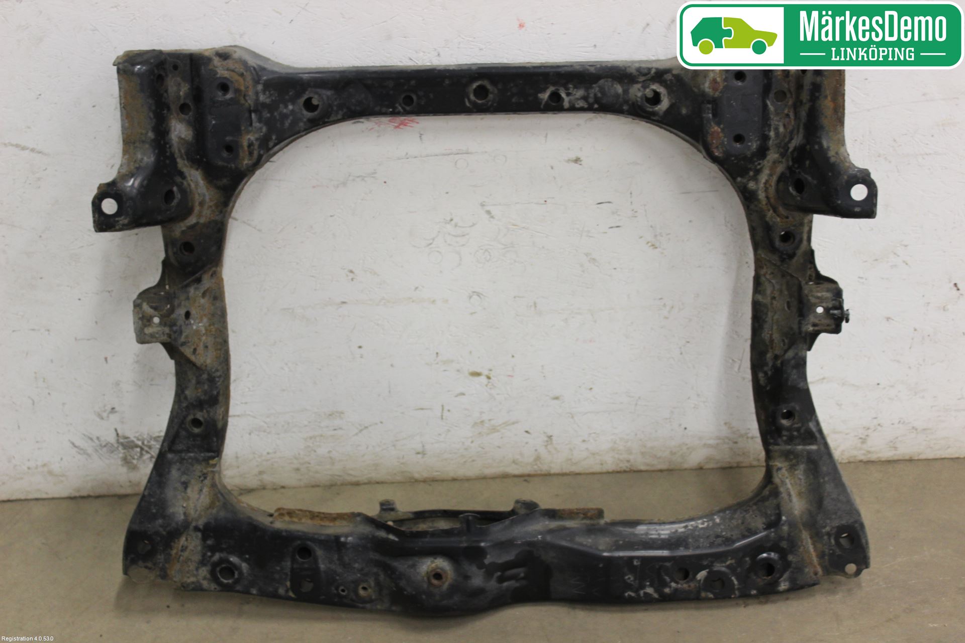 Toyota iQ Framvagnsbalk