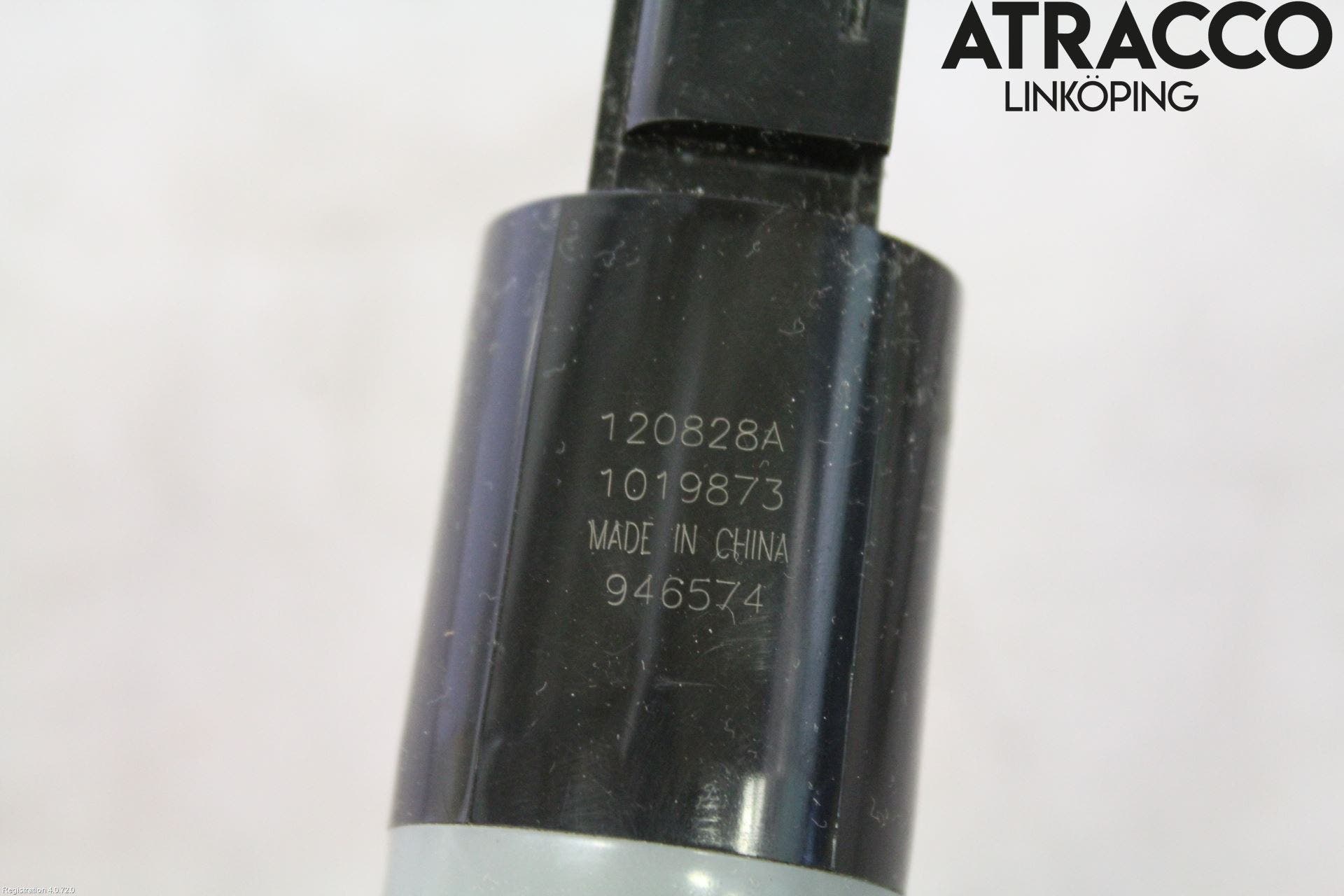 Volvo V40 12-19 Spolarpump Högtryck