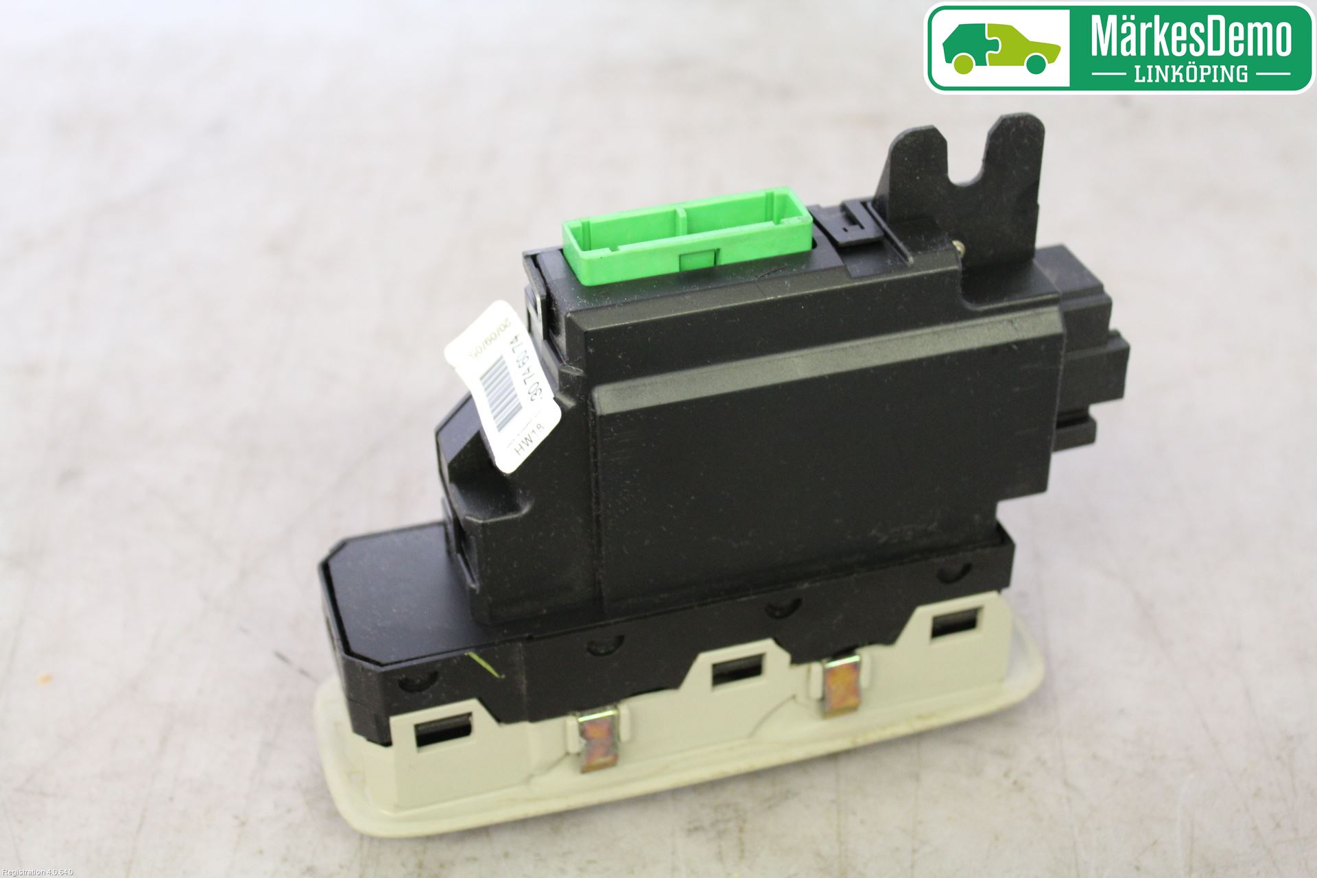 Volvo V70 05-08 Strömställare Elhiss