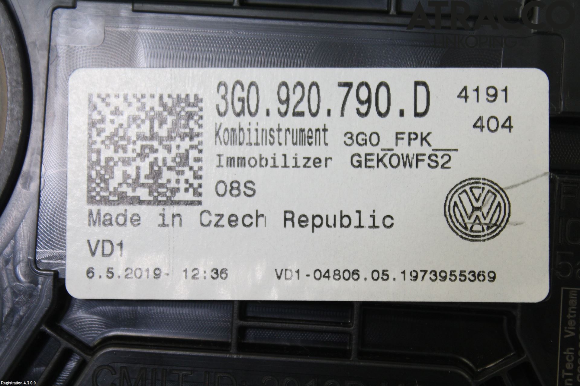 Volkswagen VW PASSAT 15-19 Instrument Komb