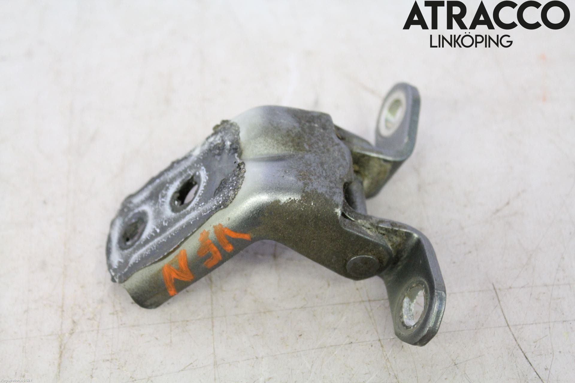 Nissan QASHQAI 14-17 Dörrgångjärn