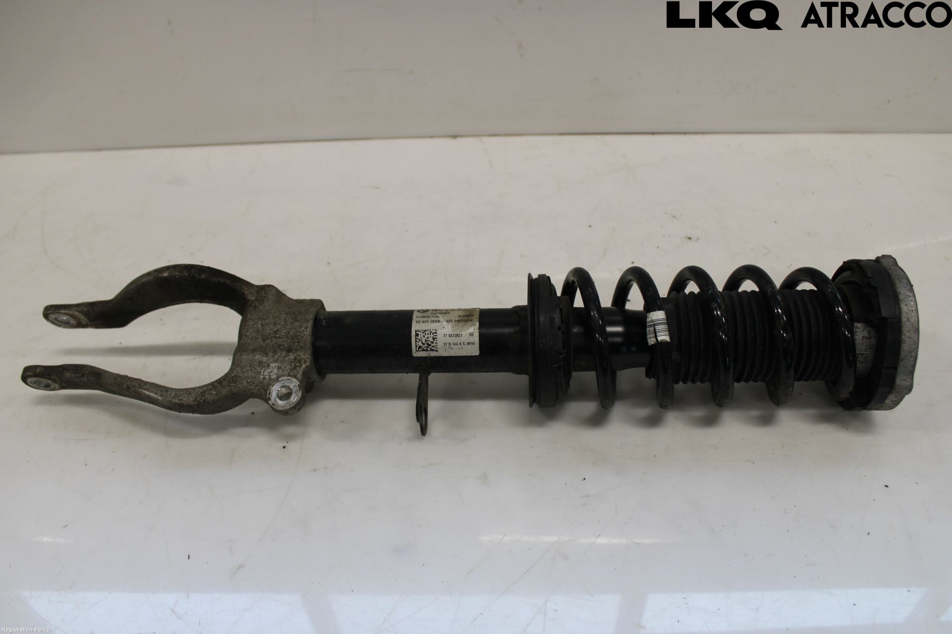 BMW 5 G30/G31/F90 17-23 Fjäderben Fram Vänster